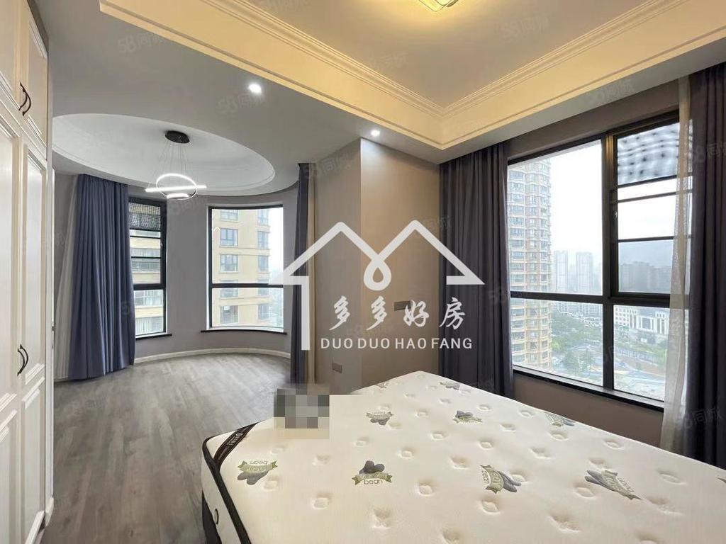 沔街品质小区，御台公馆hao装大平层，电梯入户，老板外地置业，带车位诚心出售