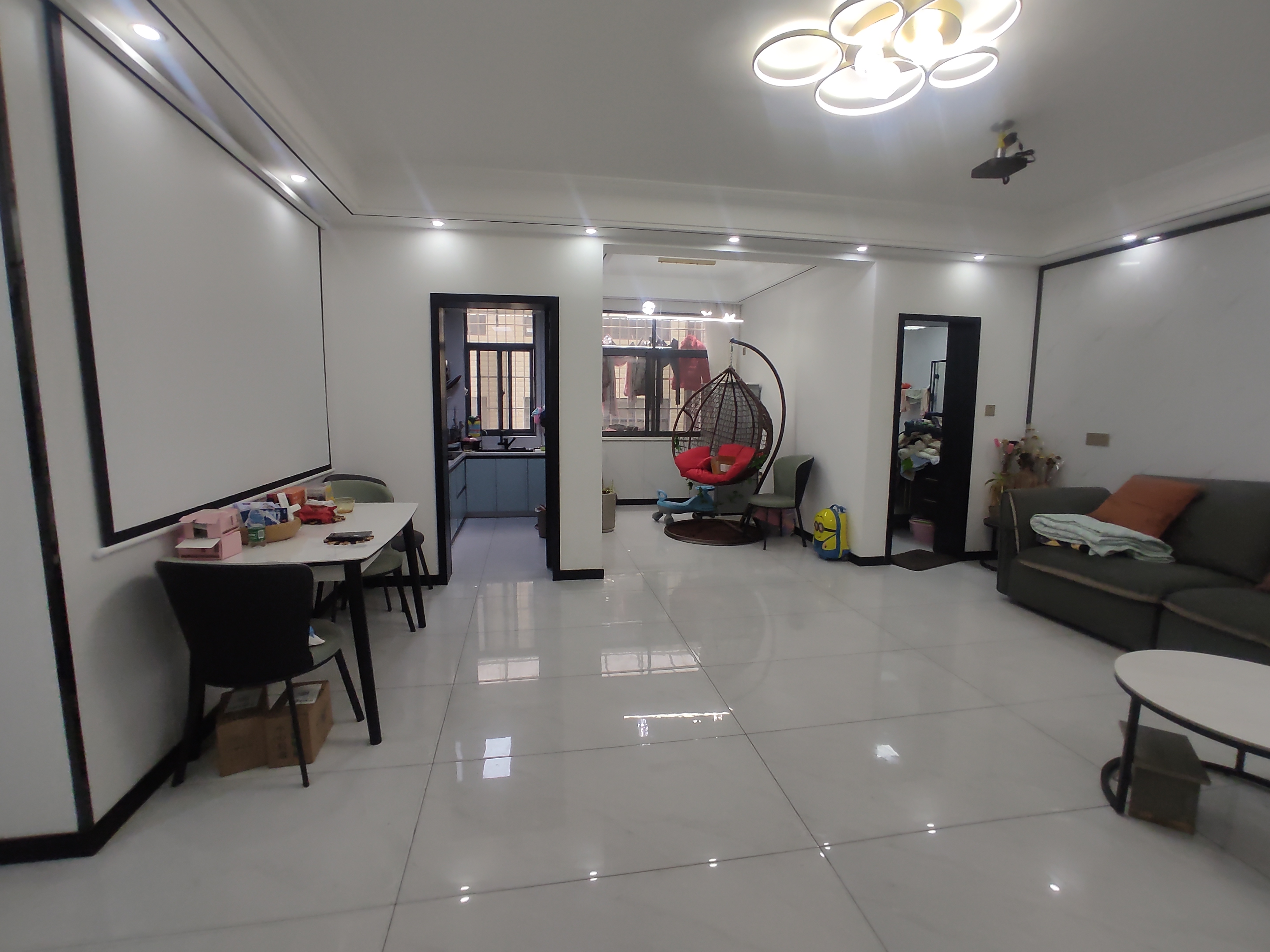 尹乐南路小区.精装大两房证件在手.看房约