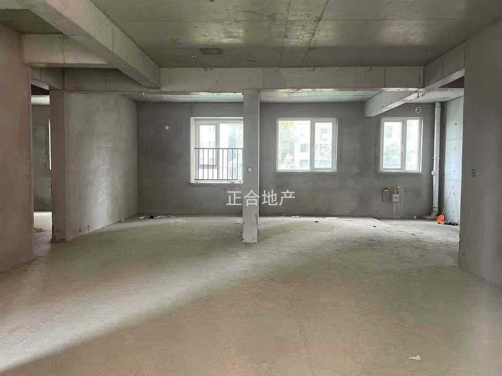 捡漏啦，满庭春，毛坯4房2卫，诚心卖，单价4200，新三中旁