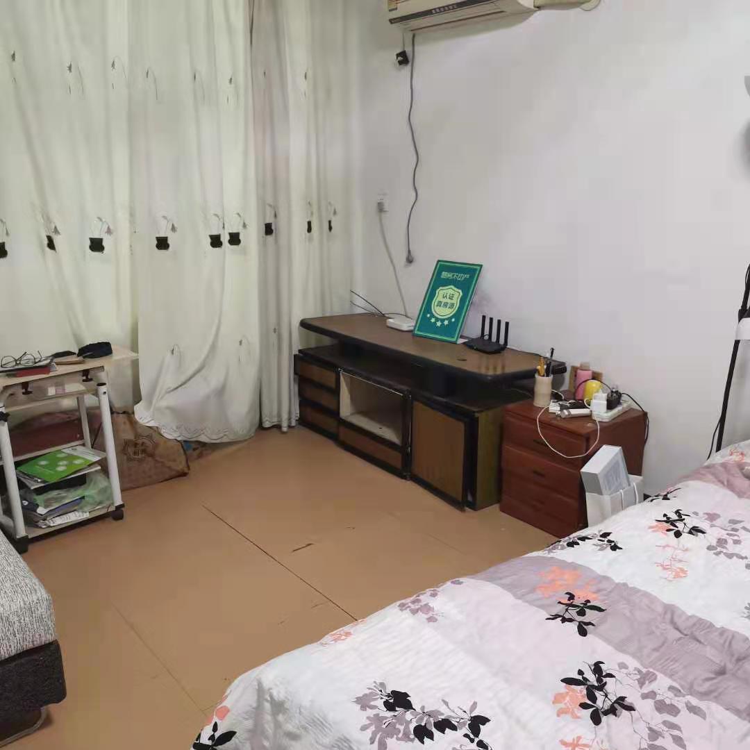 何李路油炸湾社区私房好停车