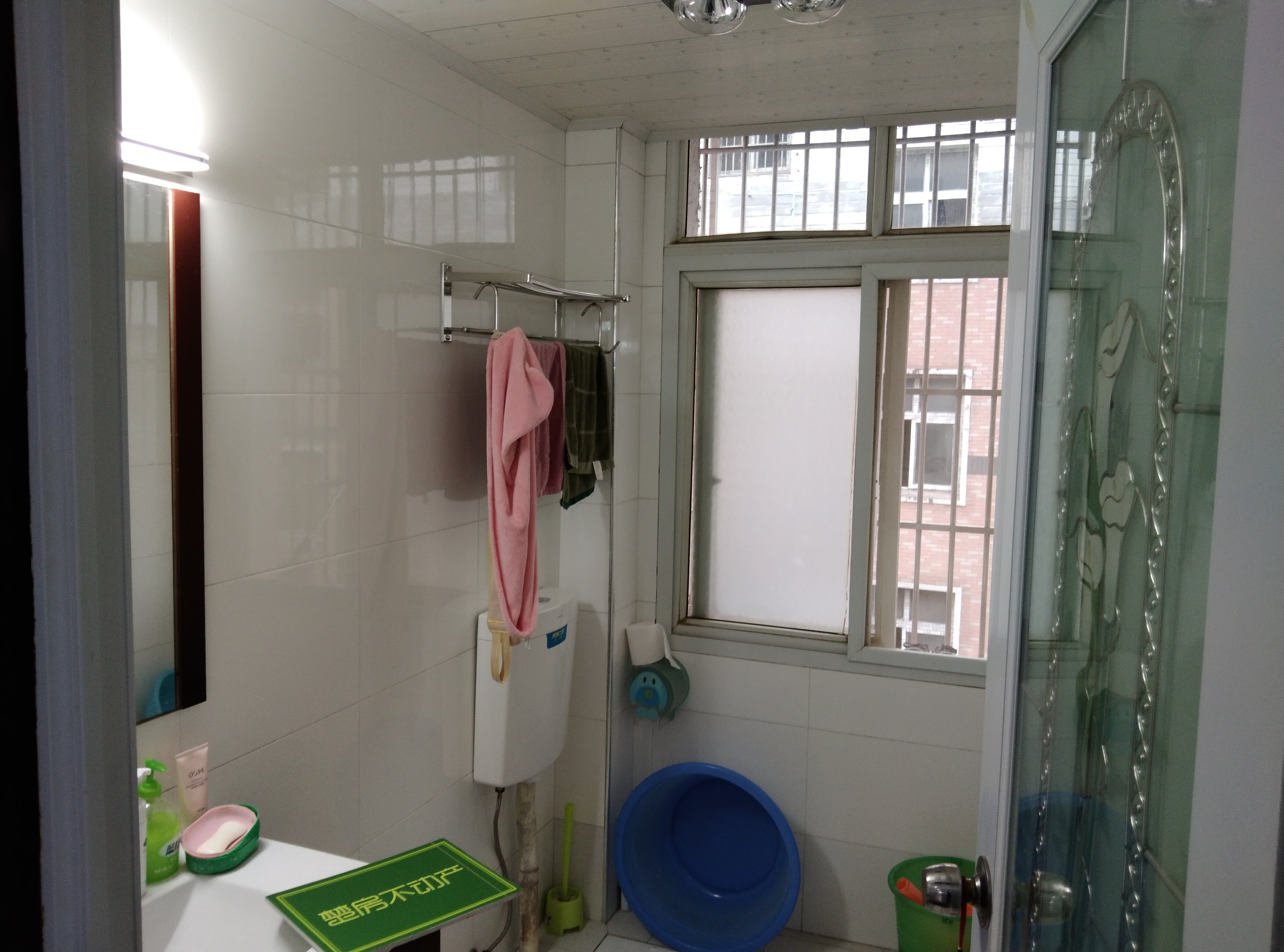 流潭公园对面天泽园精装三房南北通透采光好业主诚心出售