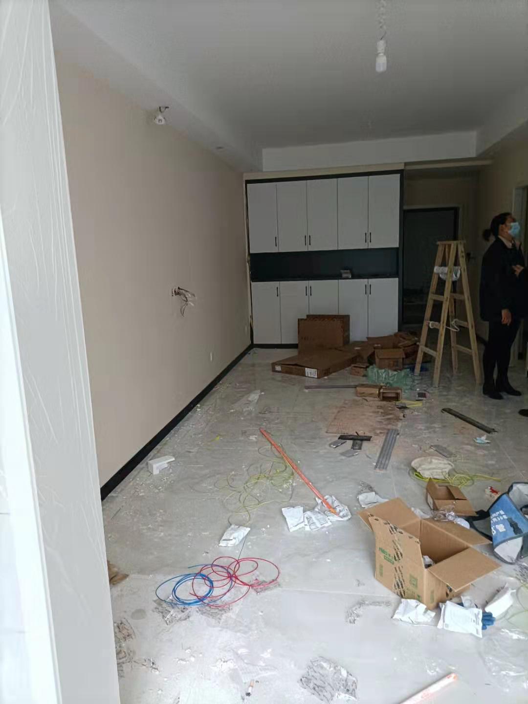 元泰未来城A区，证以下，新三中旁边环境好周边设施方便