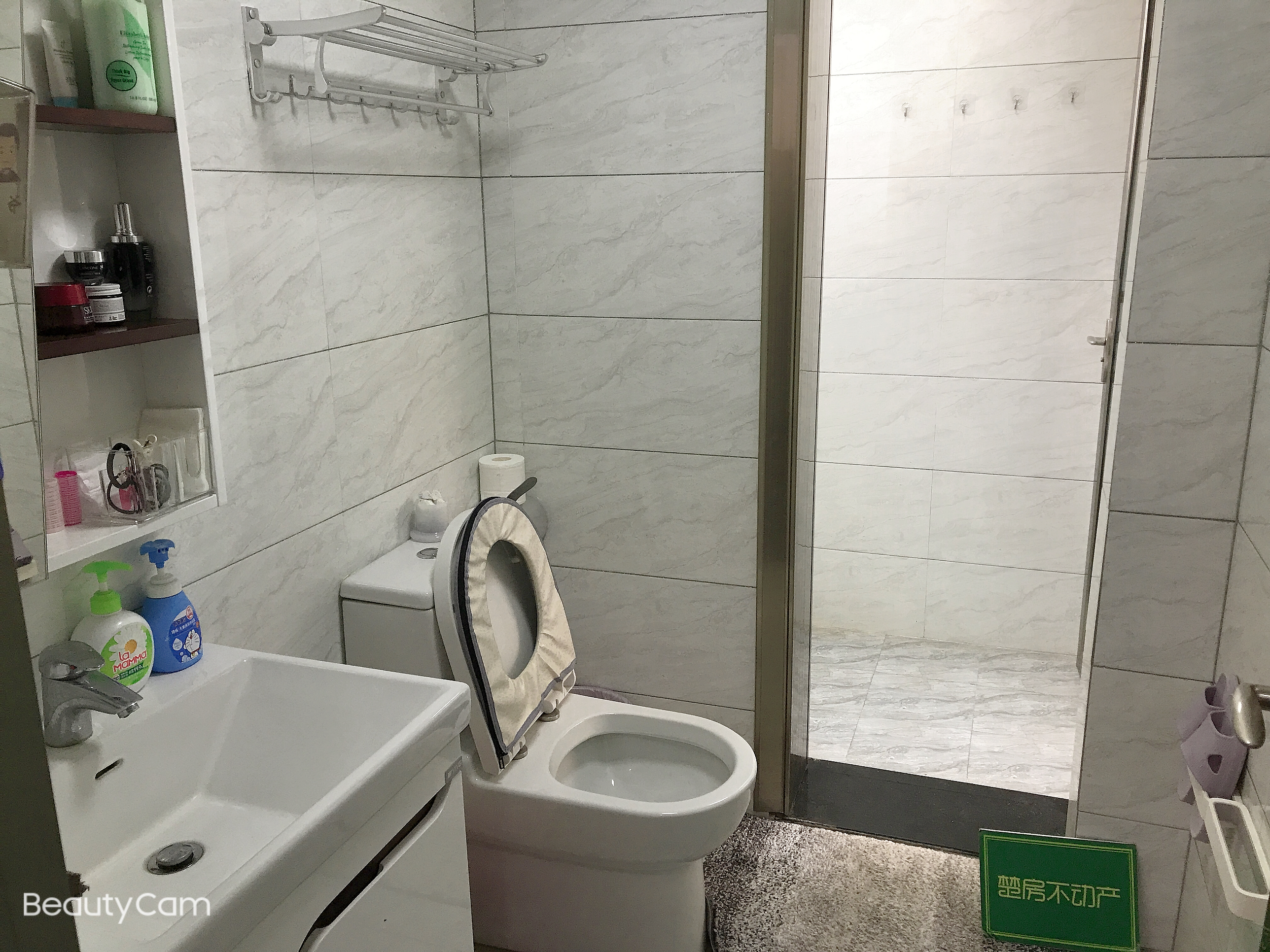 御台公馆精装两房全屋中央空调房屋保养很好证满二看房方便