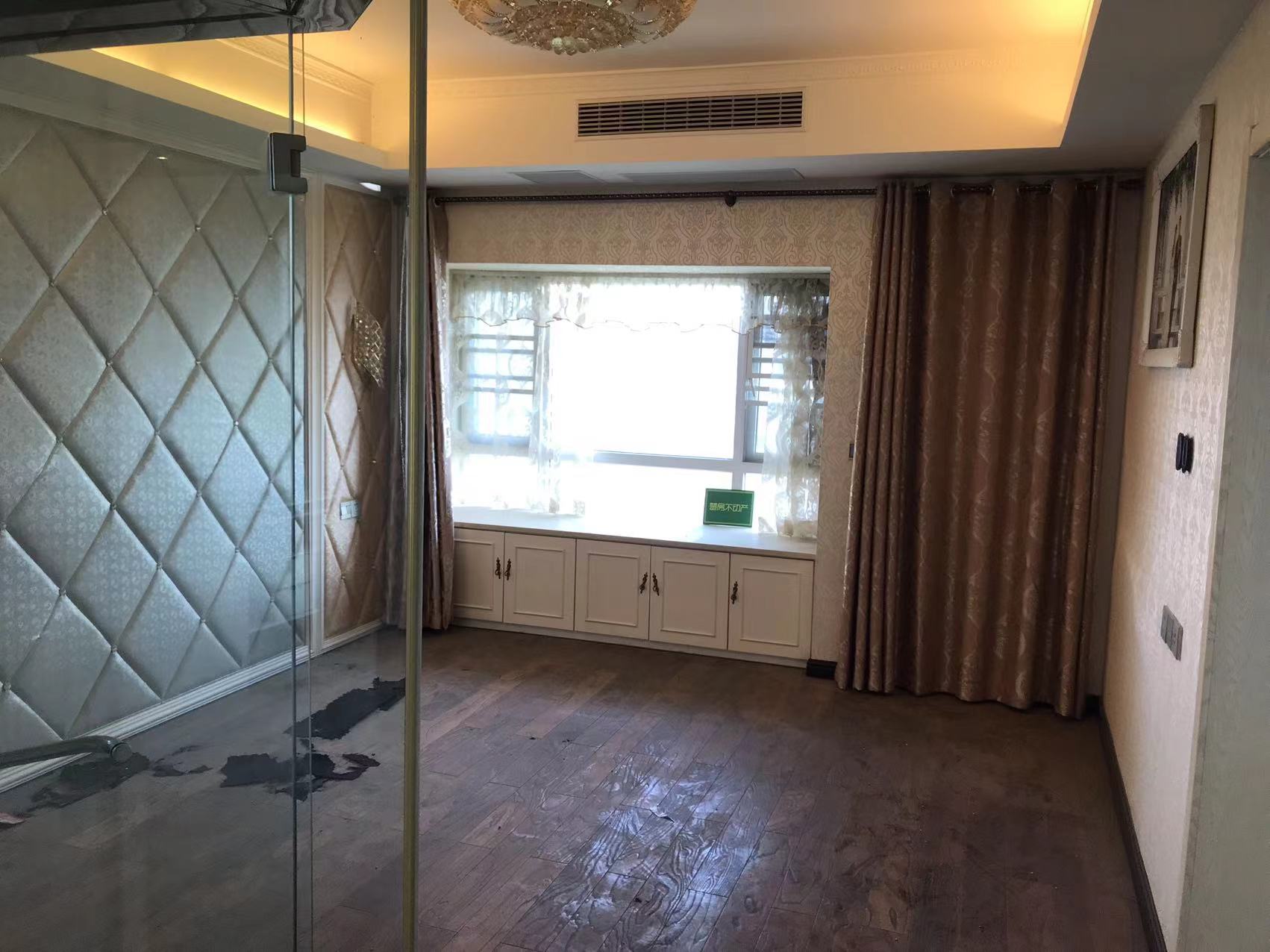 浅水湾  好楼层 赠送面积大 带衣帽间 仙下河边 视野好 看房方便