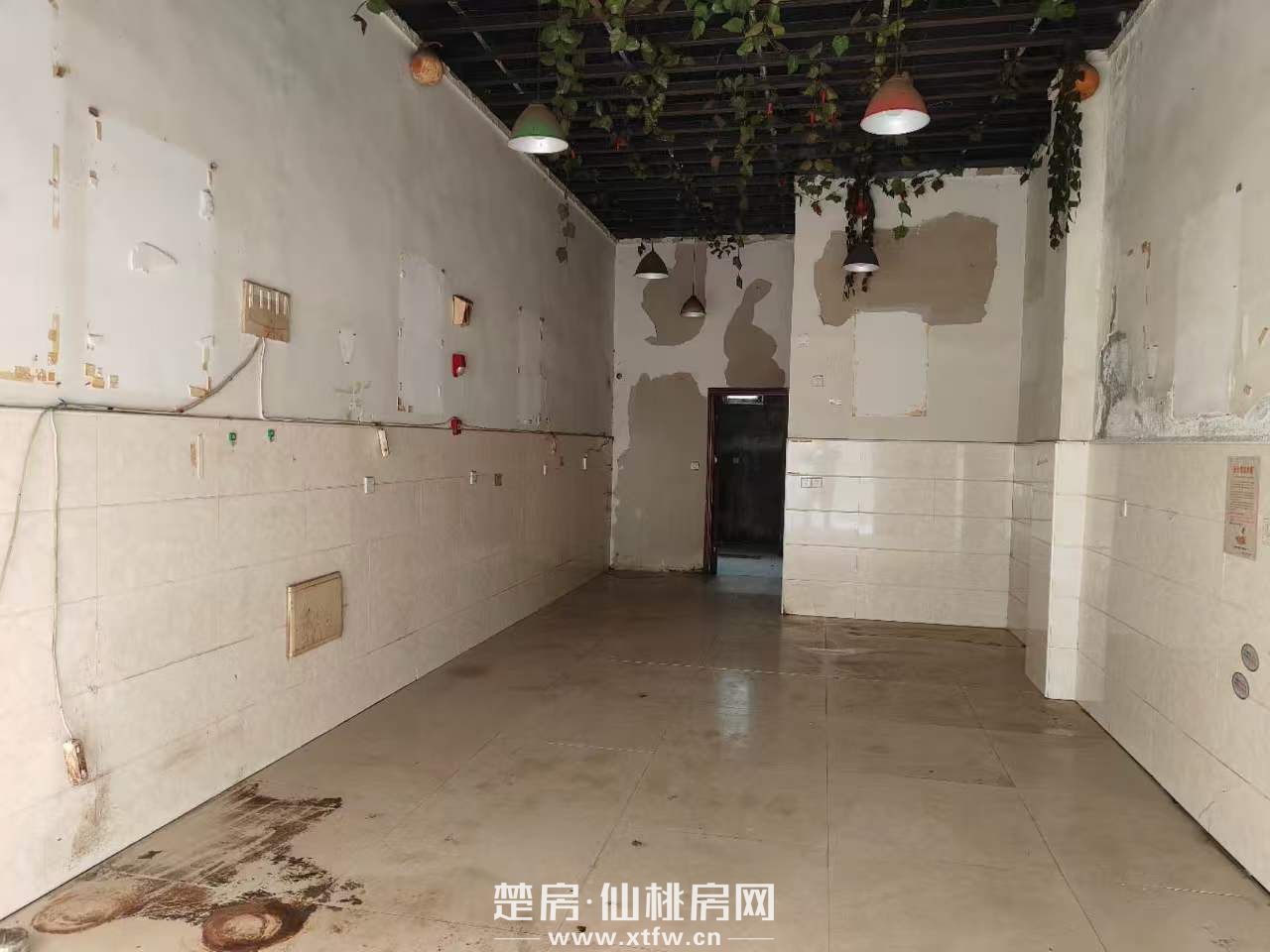 和合国际五期临街双层门面出租（仙桃大道建设银行旁）