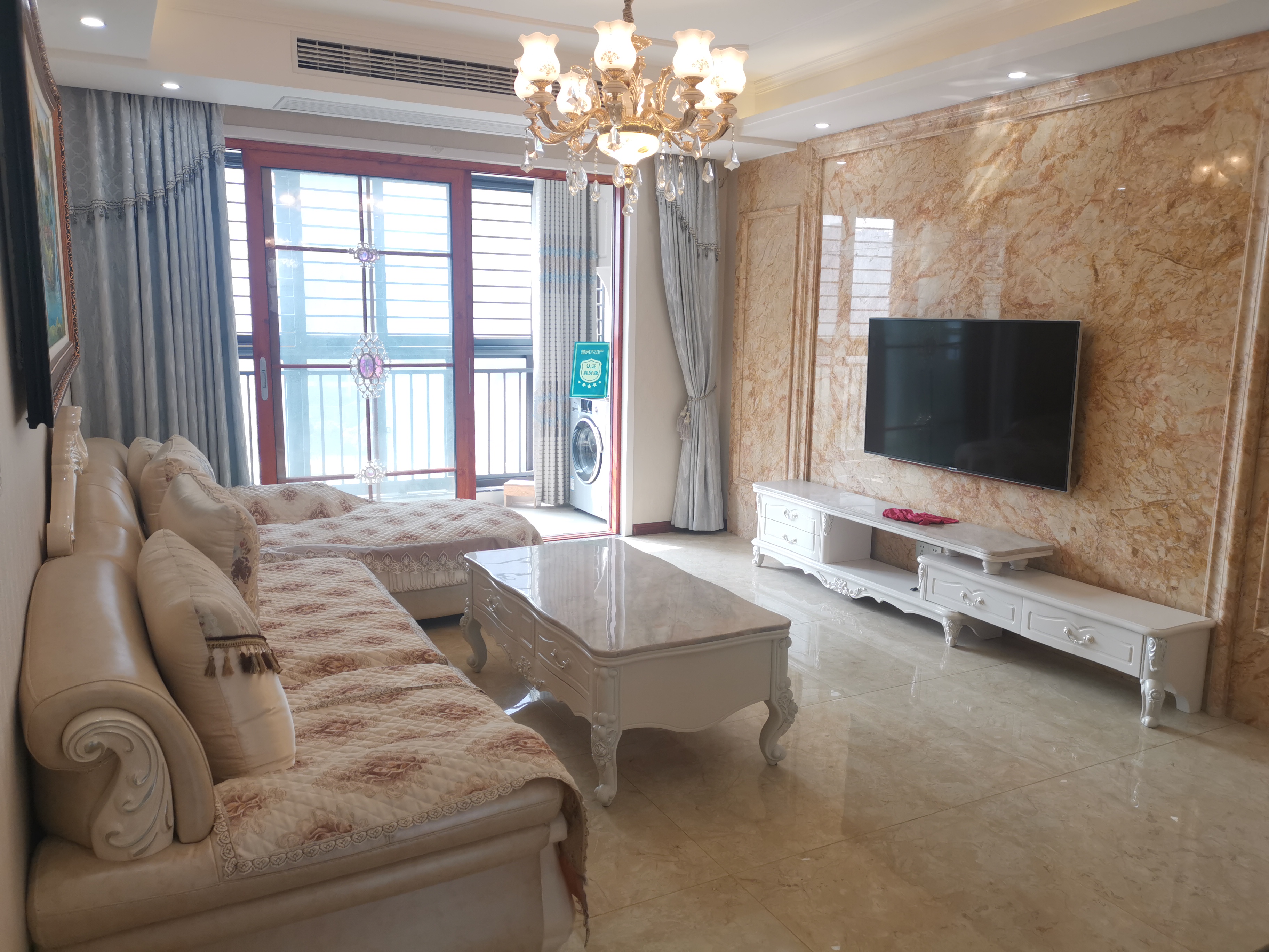 城南沔阳公馆精装大3房装修未住证件在手看房方便