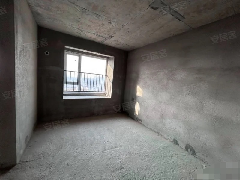 捡漏，亏本出，交投满庭春，电梯小高层，好楼层，证件满二，业主急售