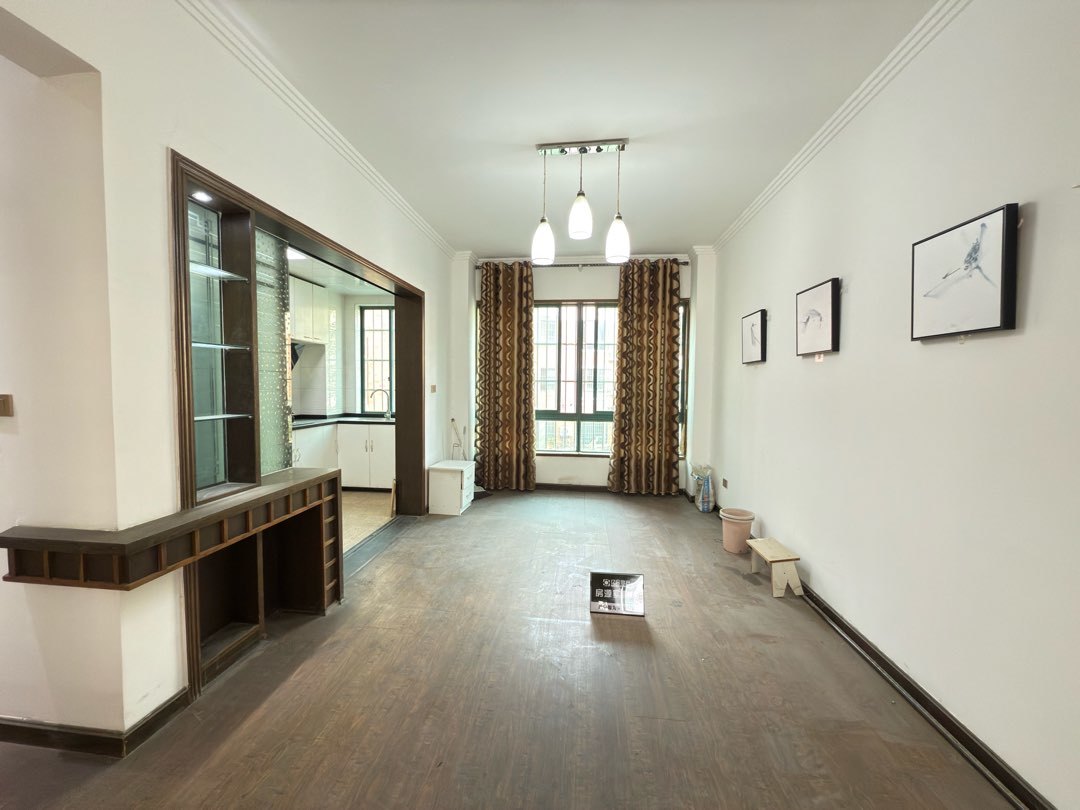 诚心出售，城南，青青家园，步梯四楼，精装两房，