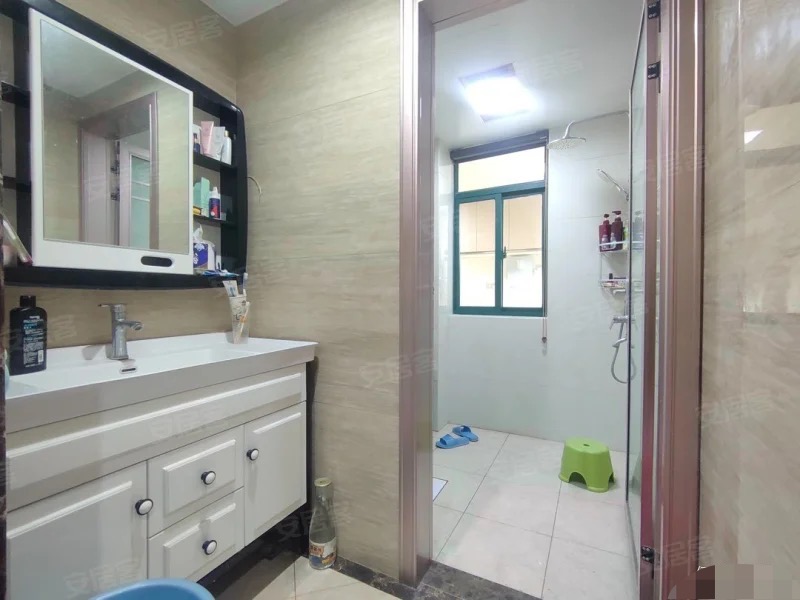 捡漏，新城壹号，降价了，精装大三房，证满二，成色新，中间好楼层