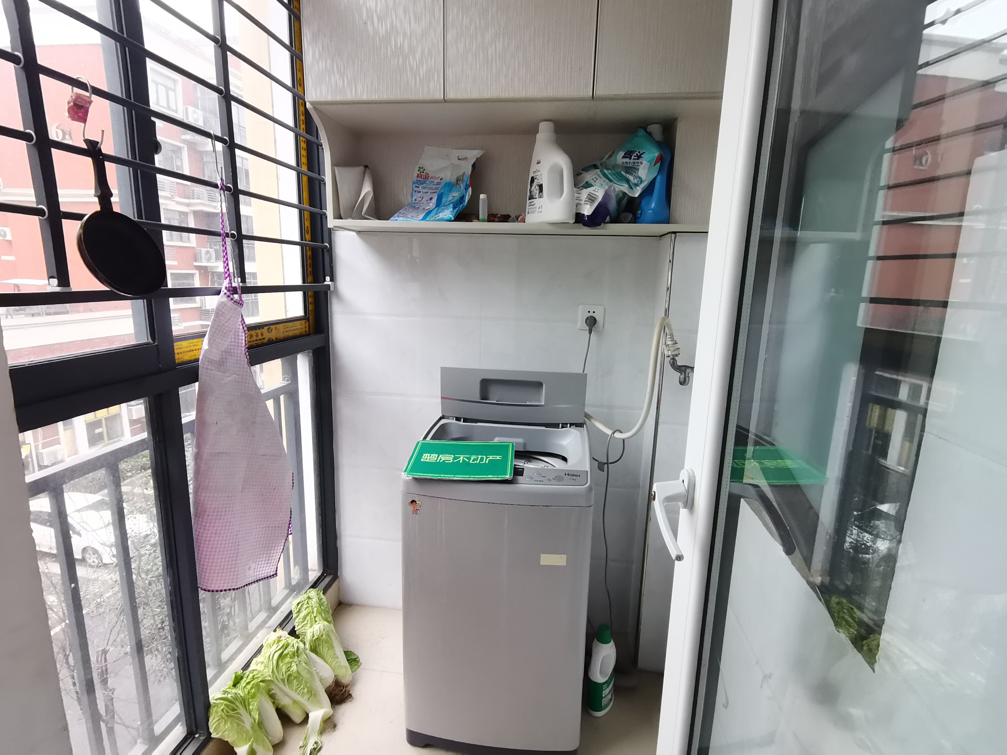 森林国际步梯洋房中间楼层房东诚意出售