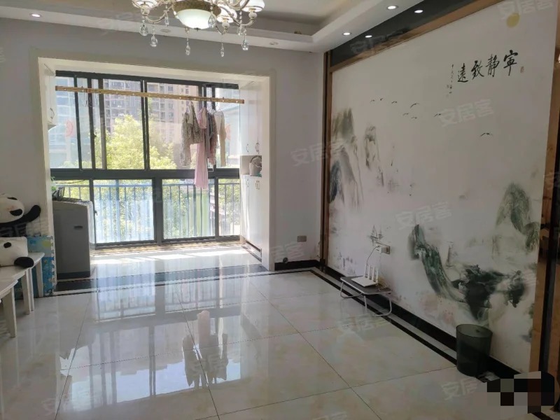 亏本出，城南，森林国际，湖景房，单价4450，毛坯价‮精买‬装房，老证，