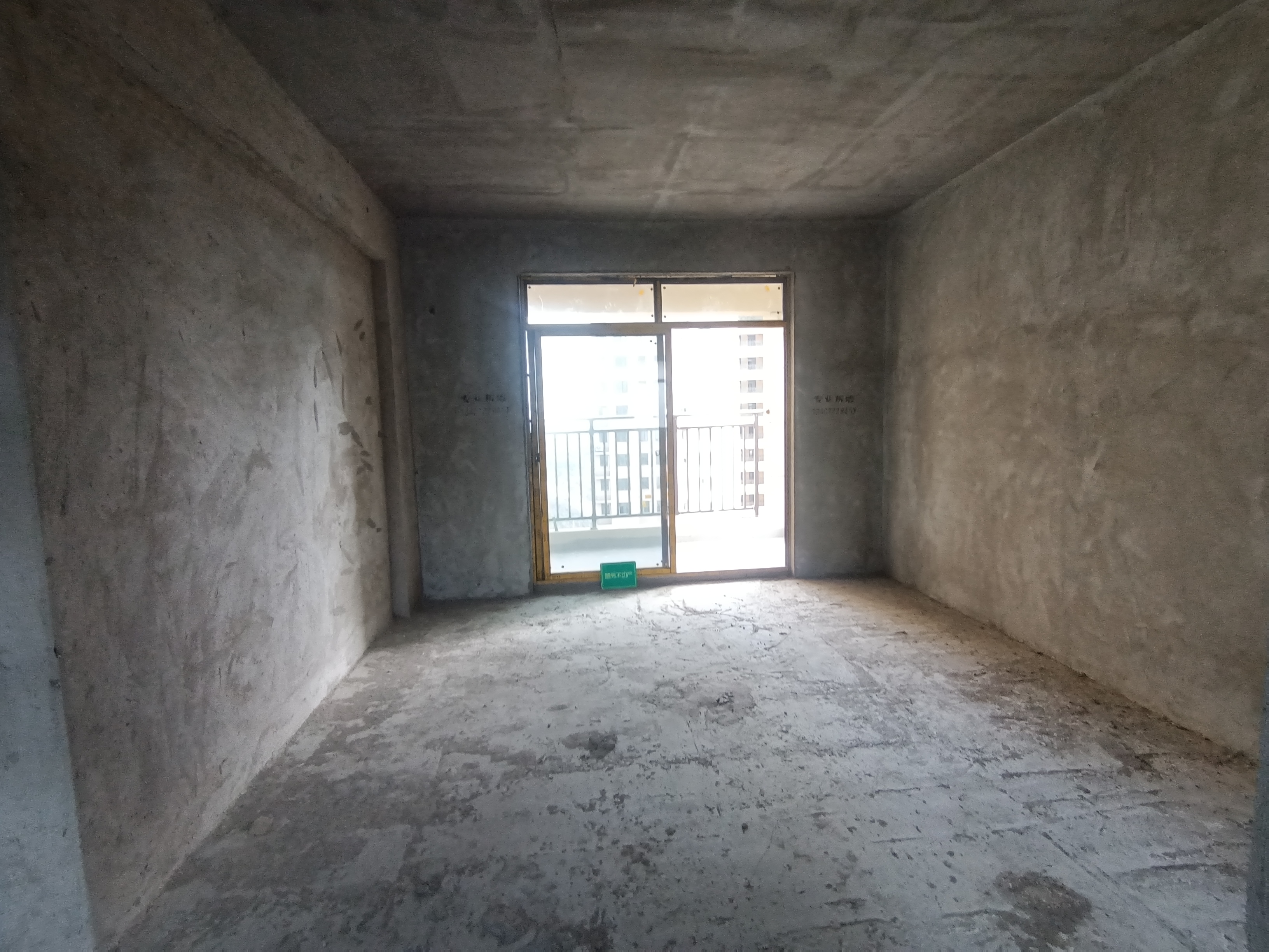 沔阳清华园毛坯三房南北通透中间楼层带车位