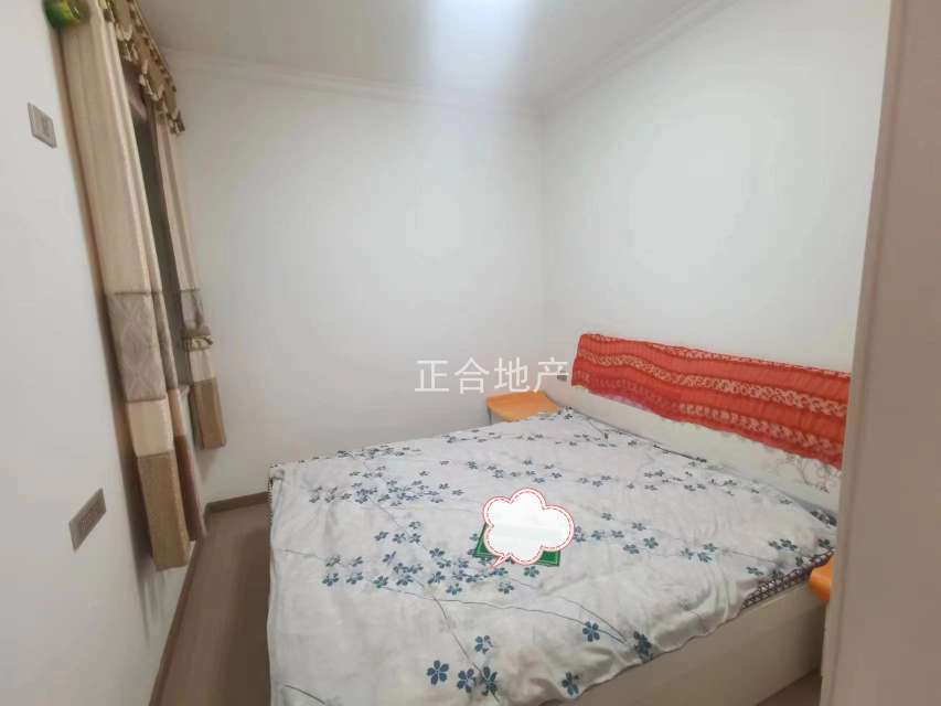 业主诚心出售，天诚缘，精装三房，成色新。拎包即可