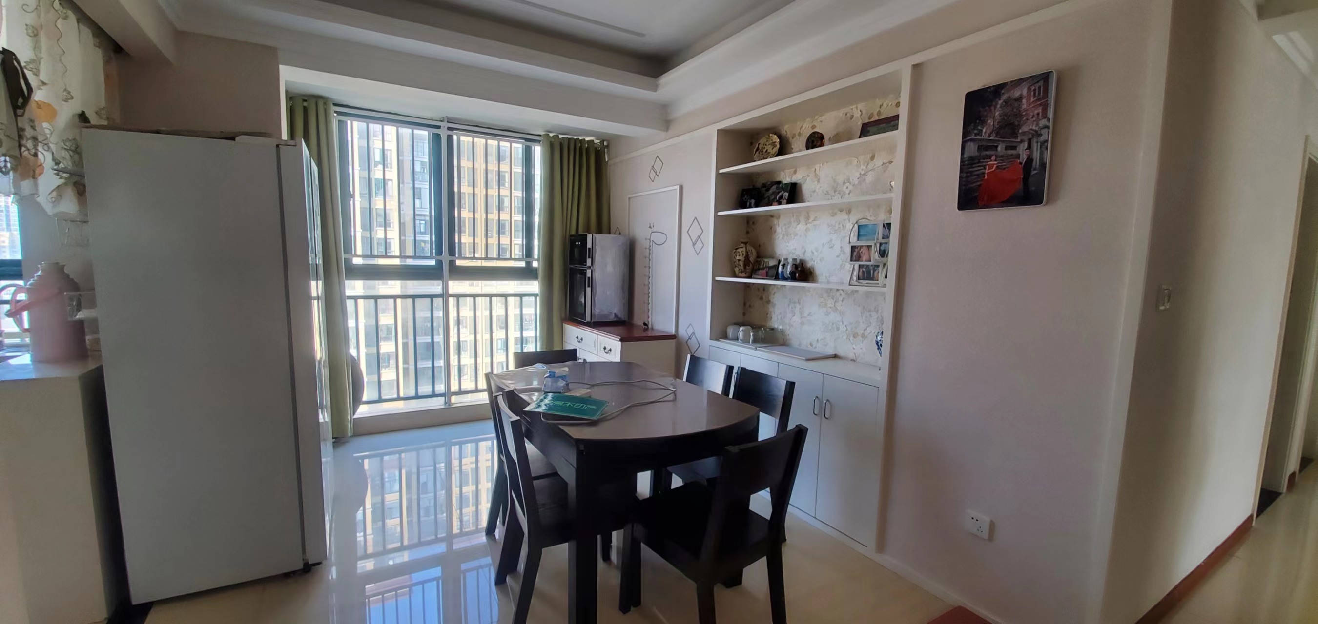 新城一号精装修大三房满2年看房方便