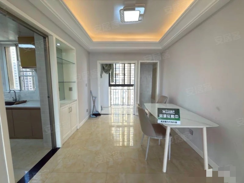 城西，满庭春，边户，南北通透，精装三房，中间好楼层，老证