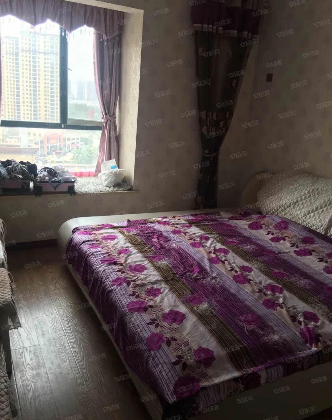 新城壹号精装三房 中间好楼层 全屋品牌装修 可按揭