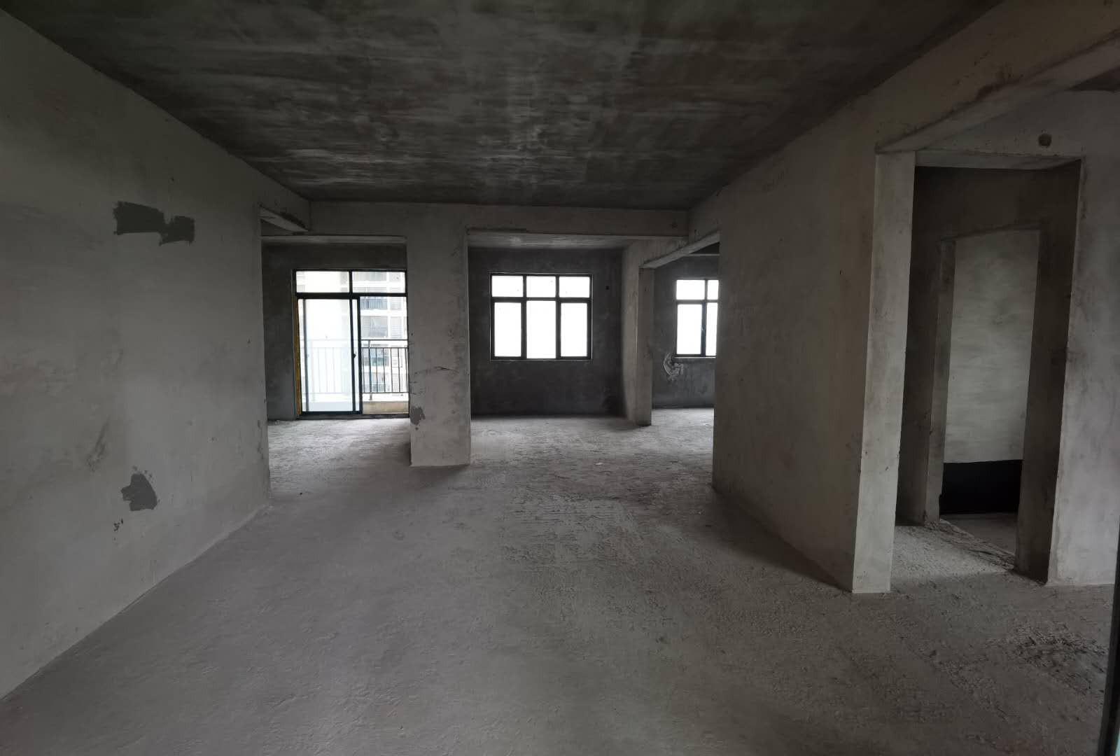 新城壹号毛坯大三房双阳台证满两年有钥匙看房