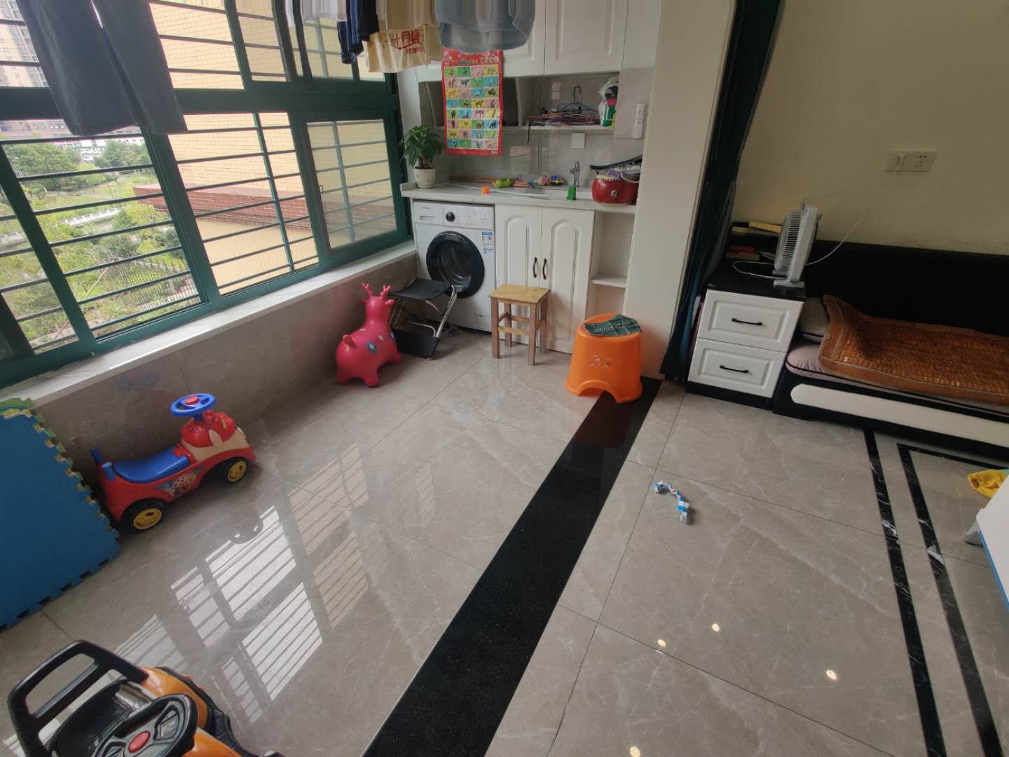 新城一号新街精装三房无遮挡户型方正装修很新预约看房