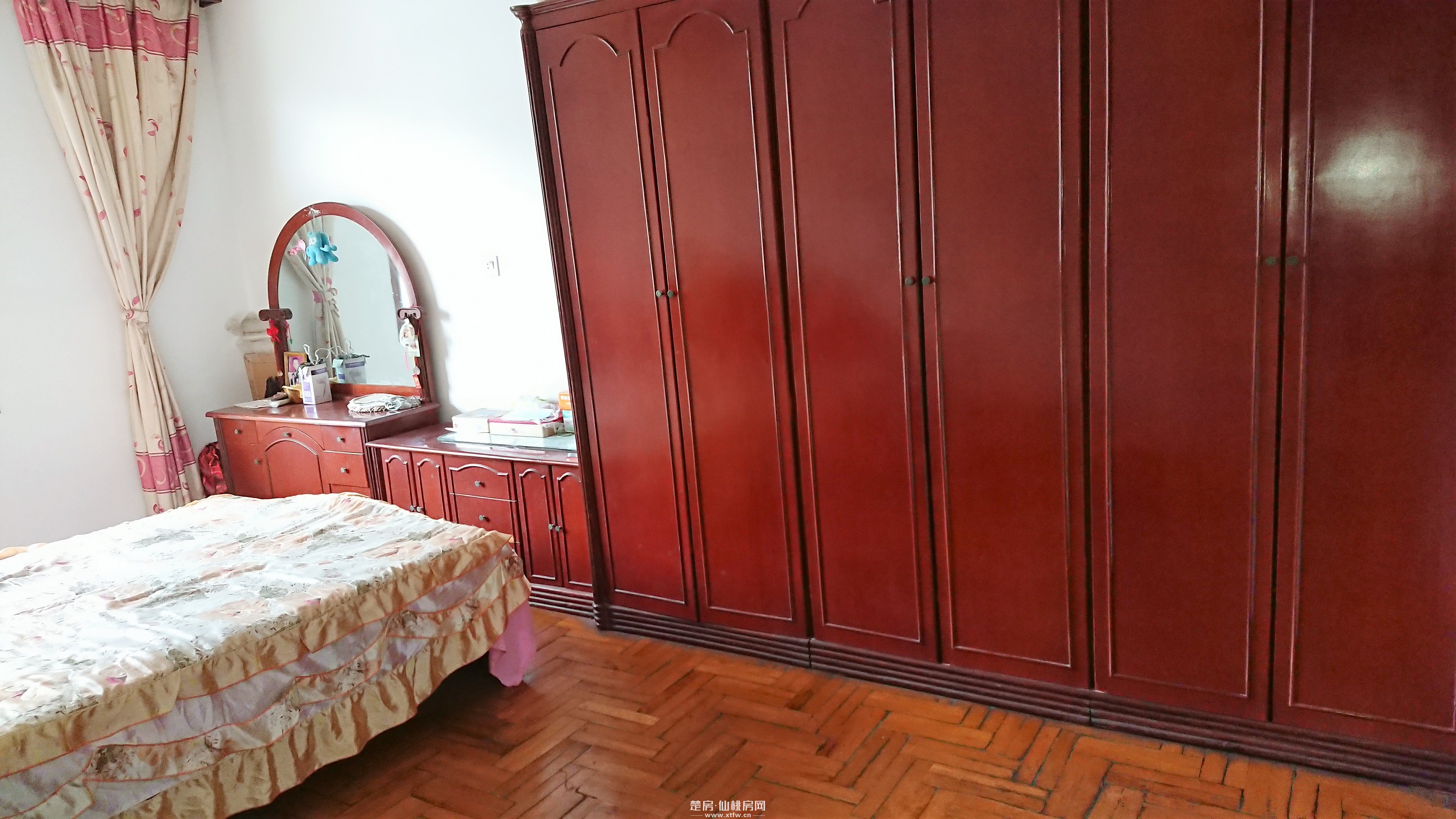 15.8万抛售guo企房改房！五湖酒店旁南北通透，四楼阳光充足周边晓学、二中、四中，陪读养老过渡！