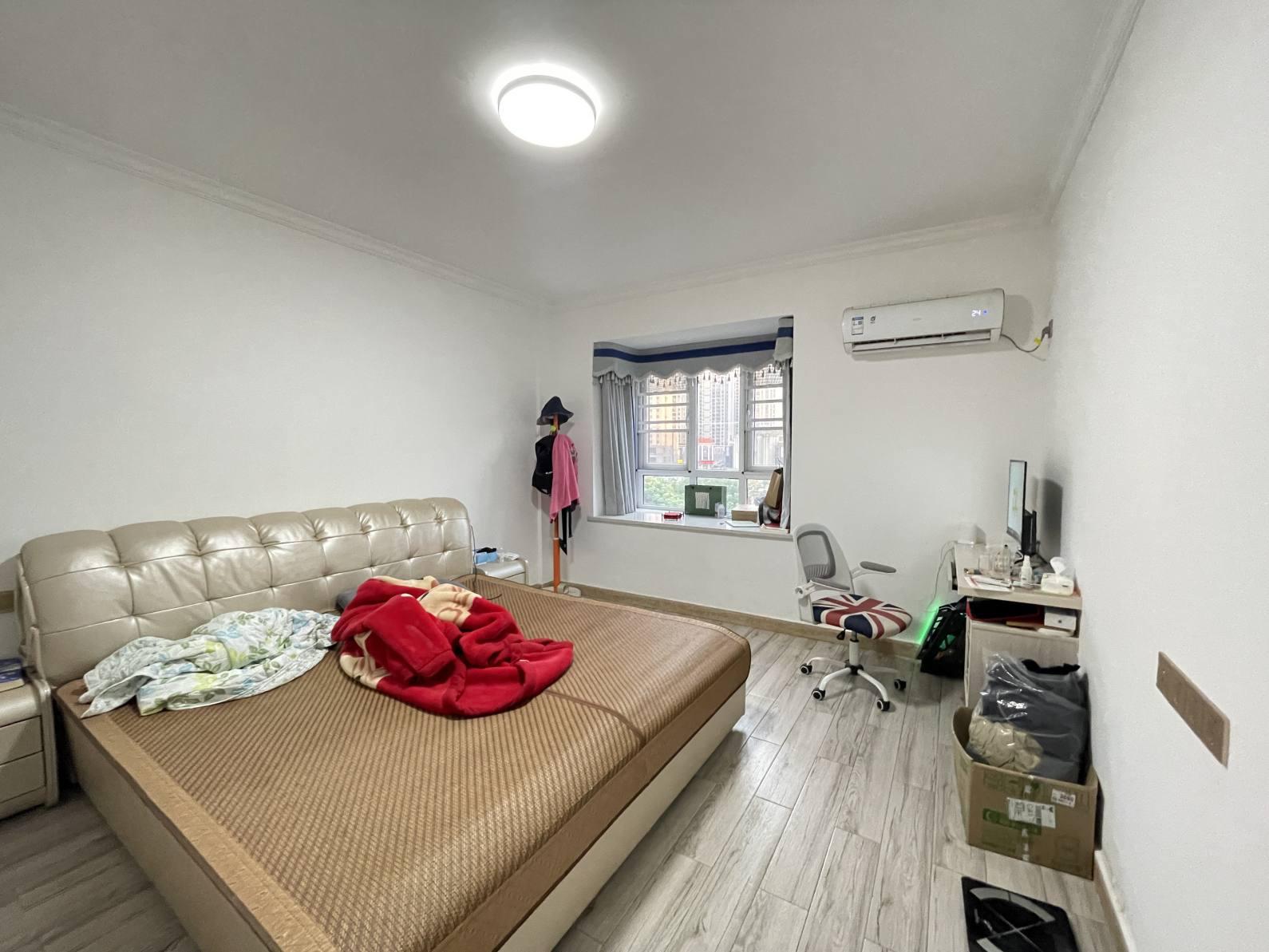 沔阳公馆精装步梯三房拎包入住