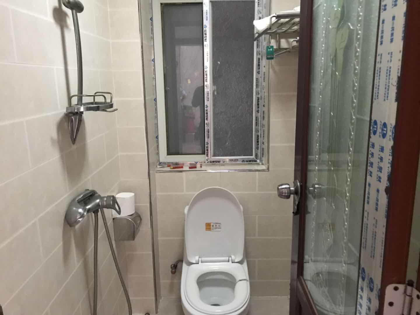 小城花园110平精装修3房2卫业主诚心卖房可压尾款