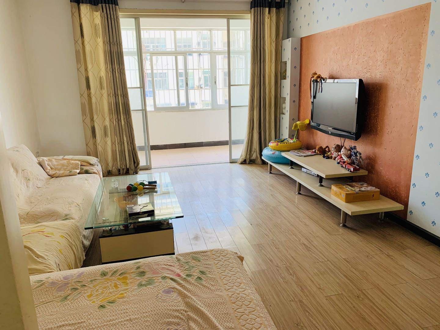 武商旁五建宿舍，精装修三房，步梯中间好楼层