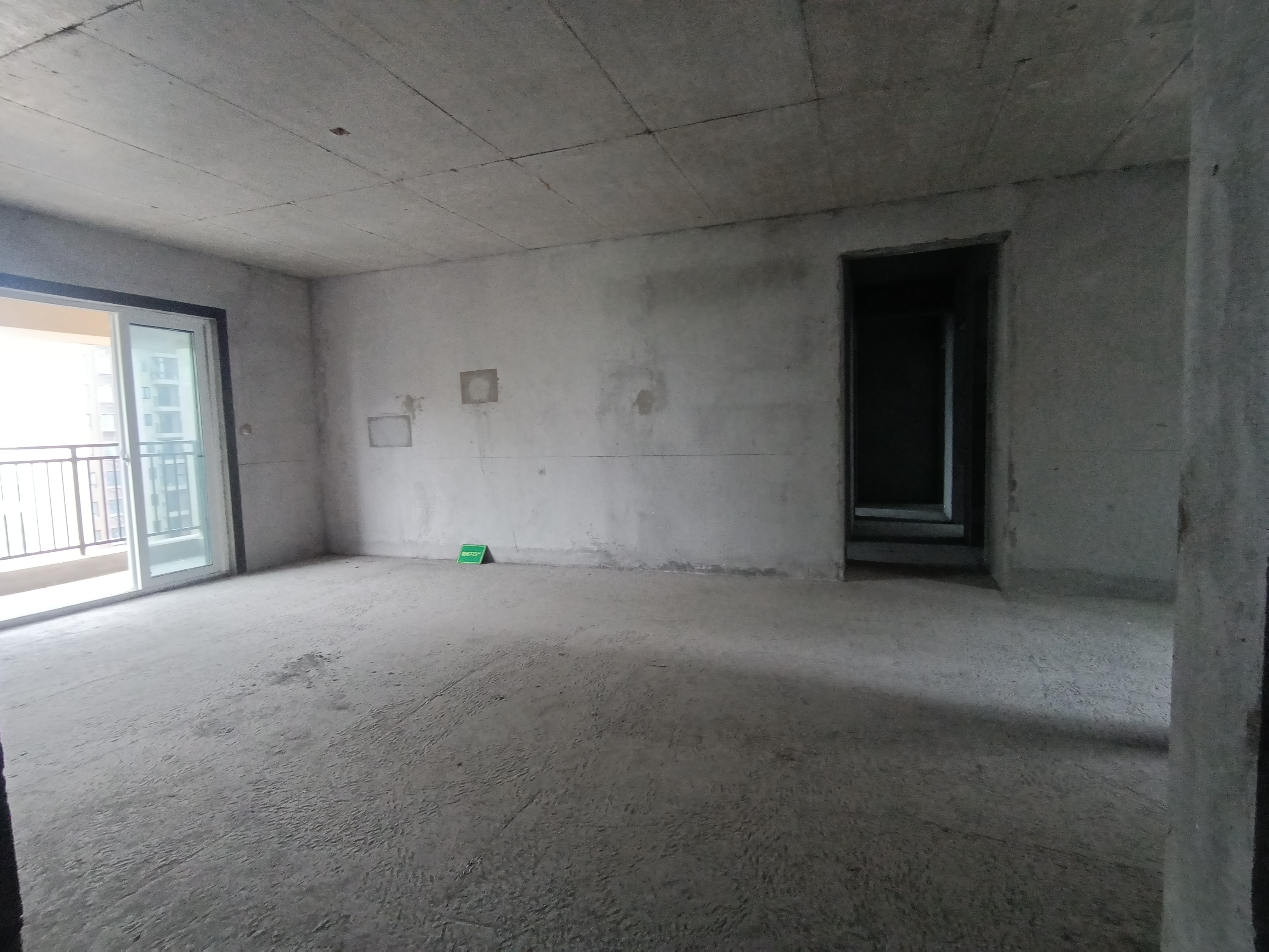 碧桂园电梯大平层五室两厅三卫南北通透双阳台带车位一起卖证件在手