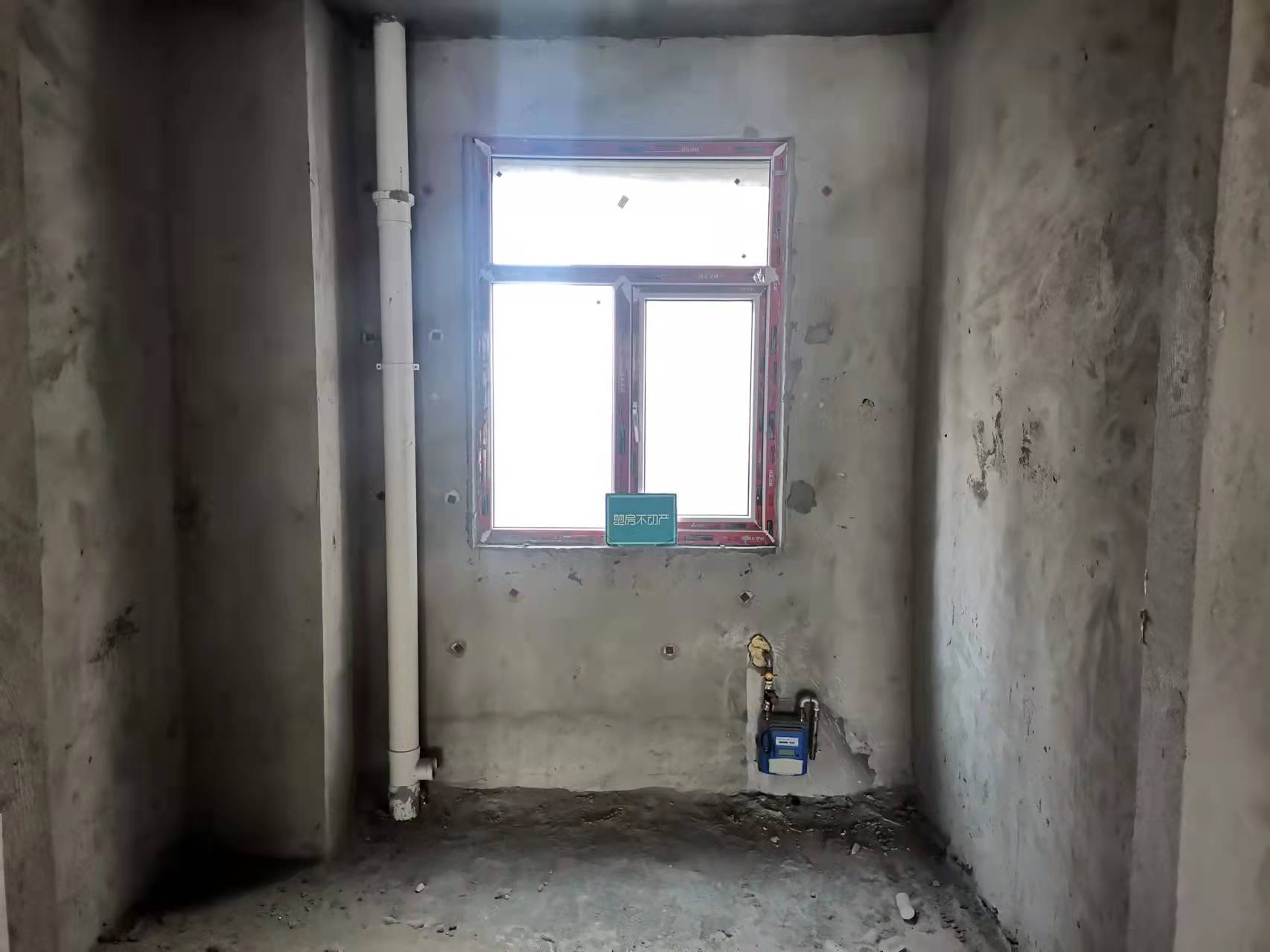 沔阳公馆毛坯捡漏大四房单价5700边户南北通透采光非常好有证可按揭贷款