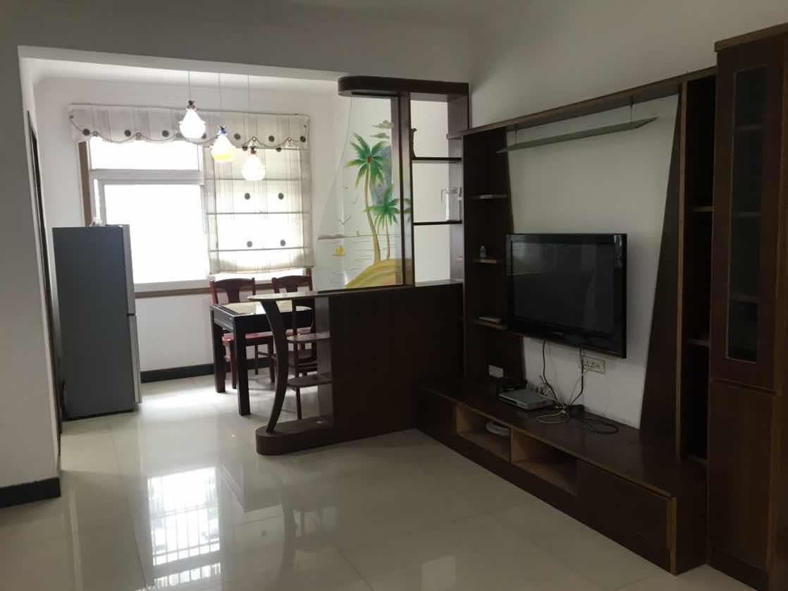 真正做到拎包住 洒脱无比 中心区域 润心小区回家的感觉很舒服