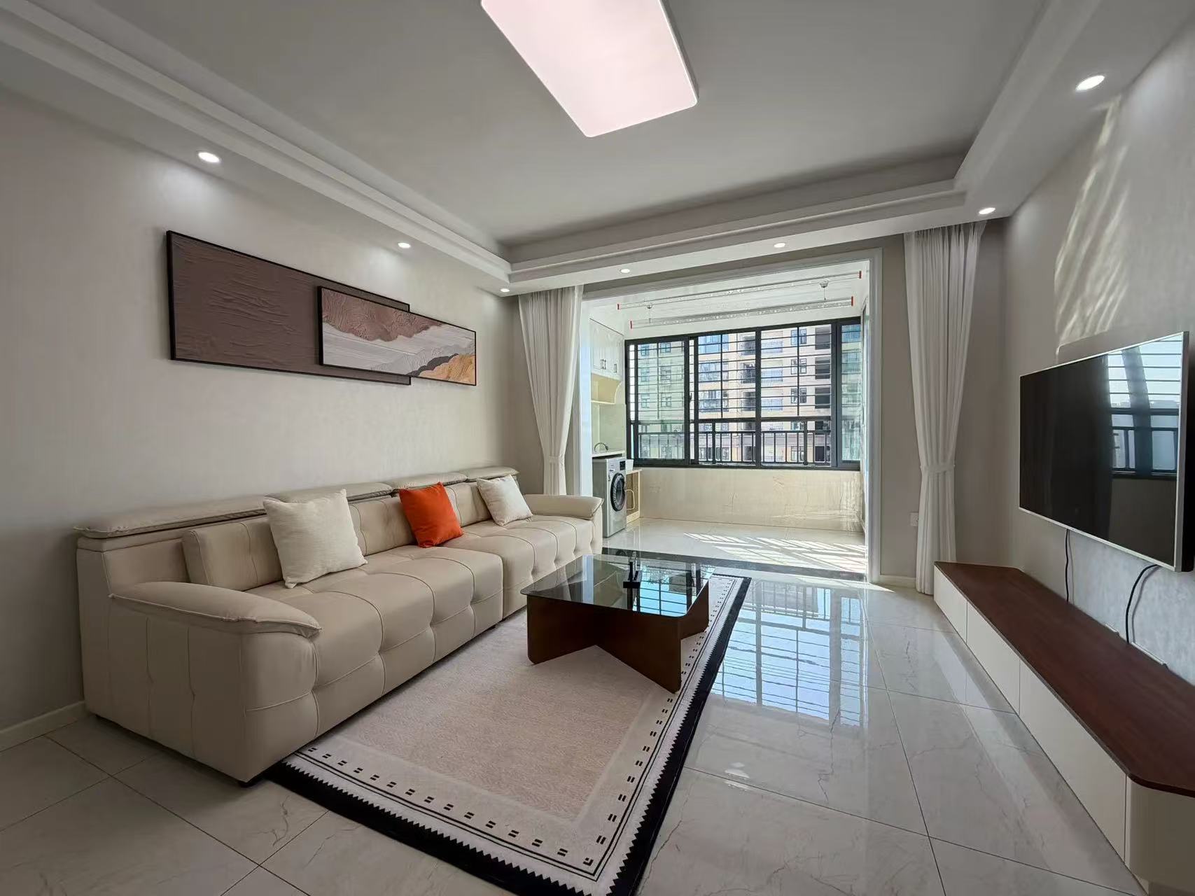 城南，元泰清华园，D区， 精装三房两卫，单价5千多点。好楼层22楼