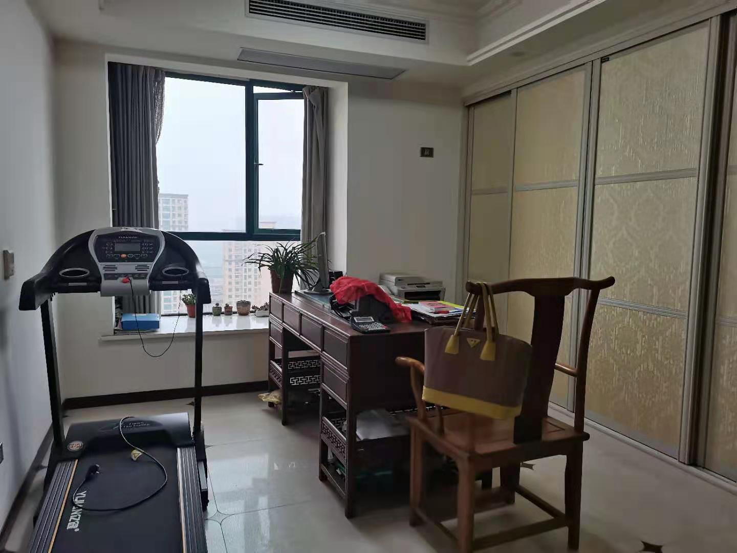 新城壹号朝南办公装修三房诚意出售