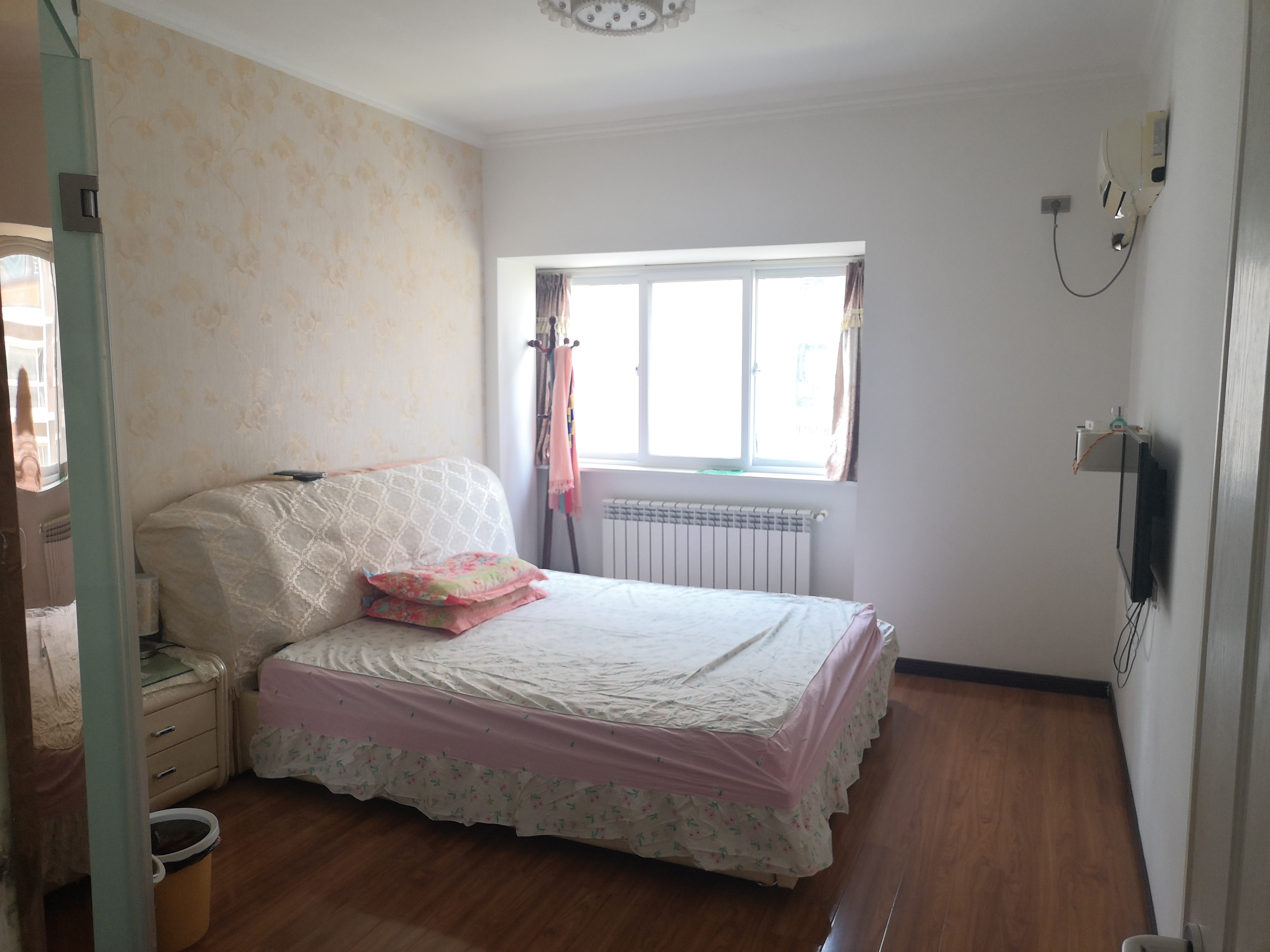 香岸华府电梯小高层好楼层精装大三房保养好采光佳小区环境优证满五