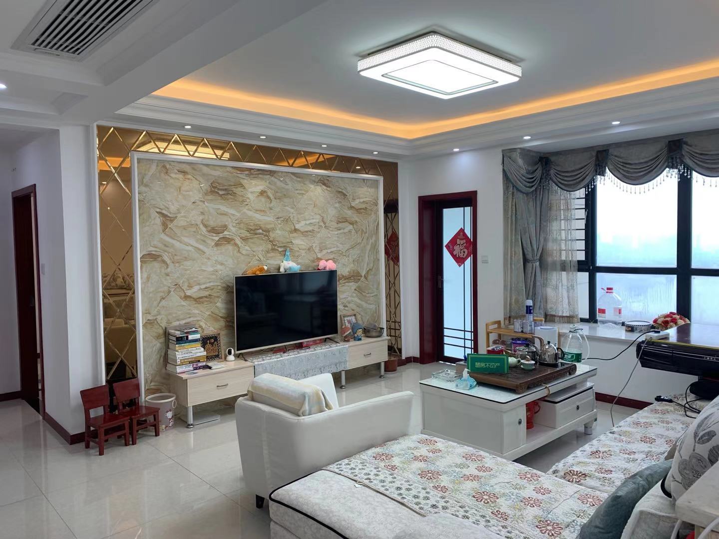 元泰未来城精装大三房带中央空调看房方便拎包入住价格美丽