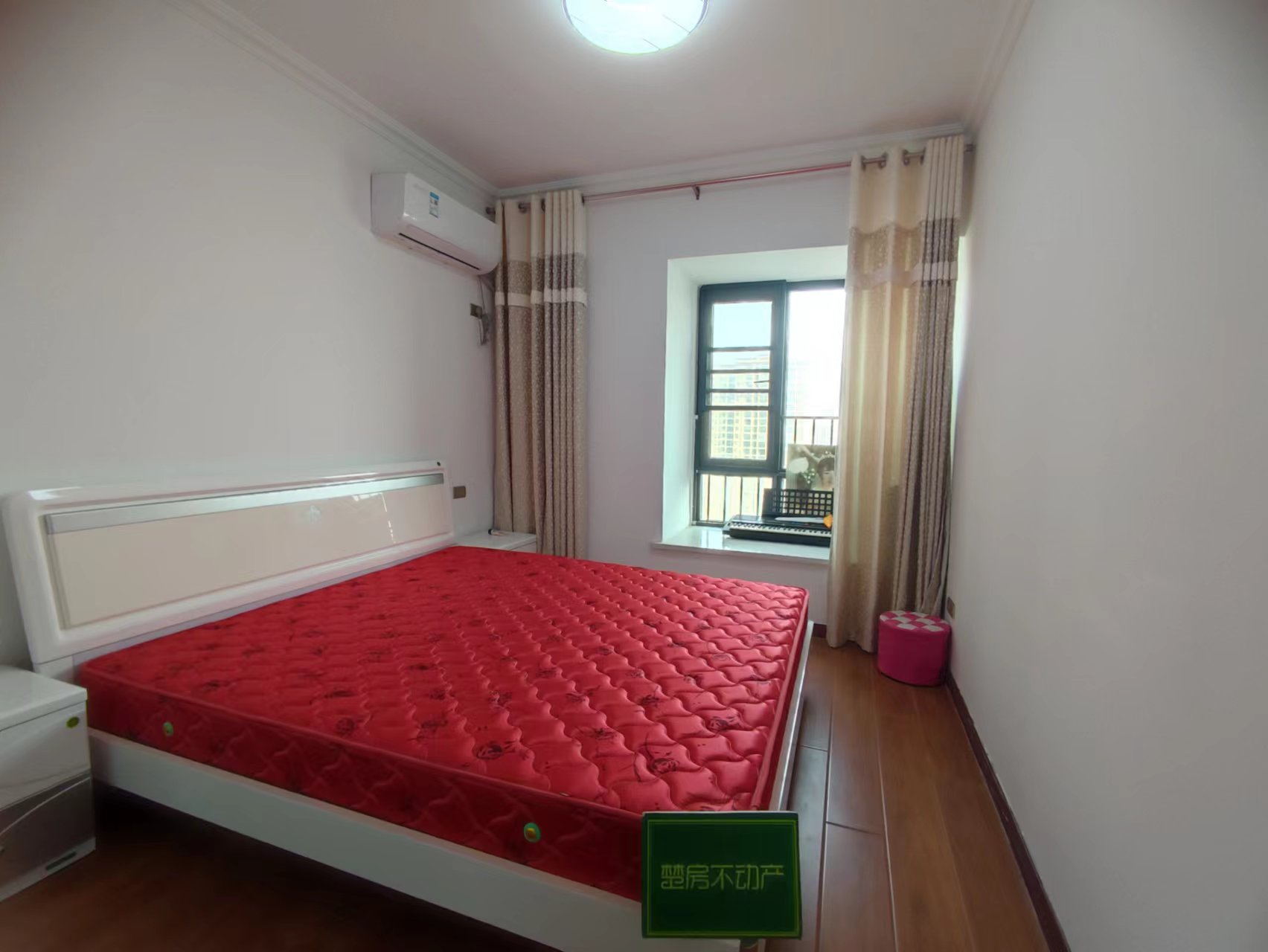 元泰未来城精装修边户大4房证满2年看房方便