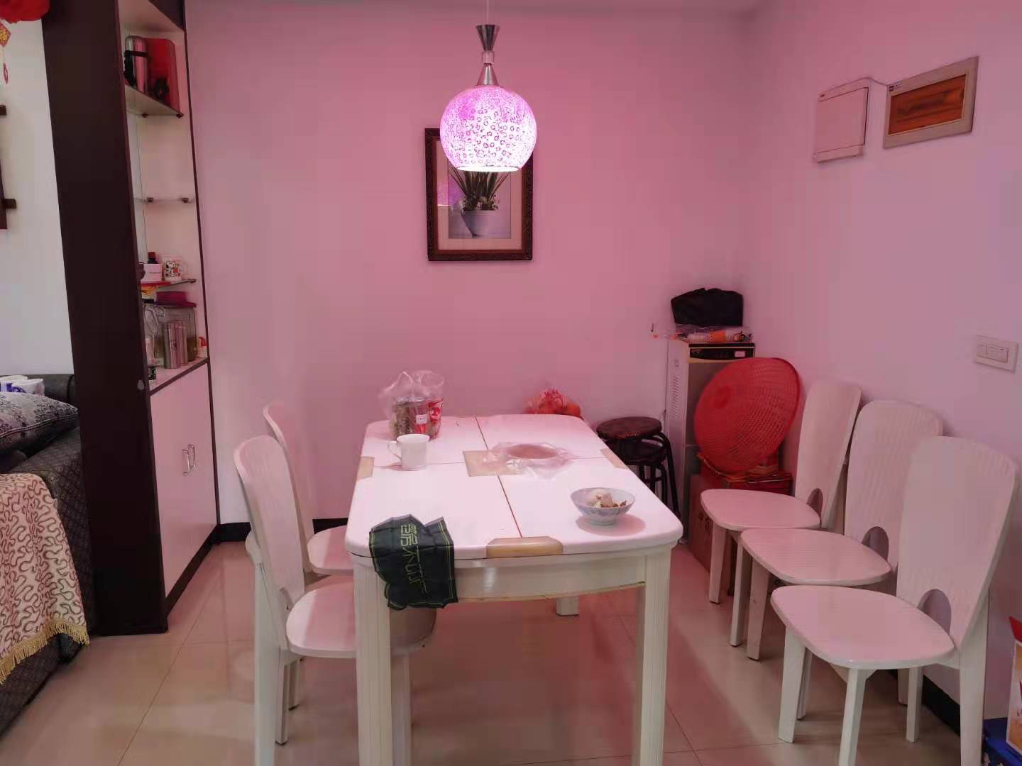 金域城邦精装三房看房方便家里保养的好小区环境优雅