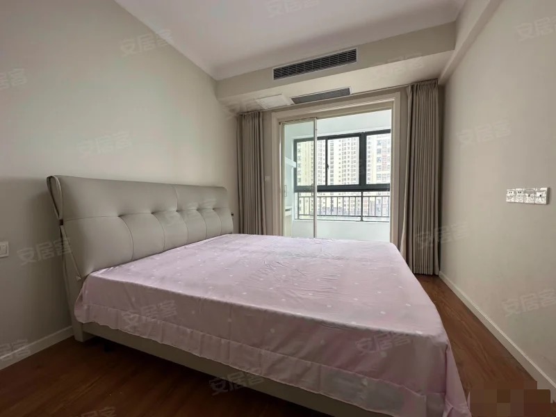 和合国际，精装三房，电梯小高层，好楼层，全屋中央空调，边户，南北通透