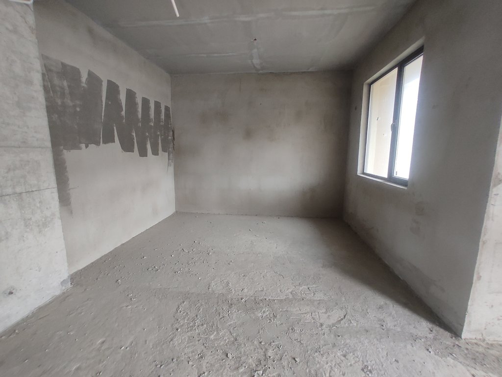 荣怀毛坯边户一梯一户看房方便