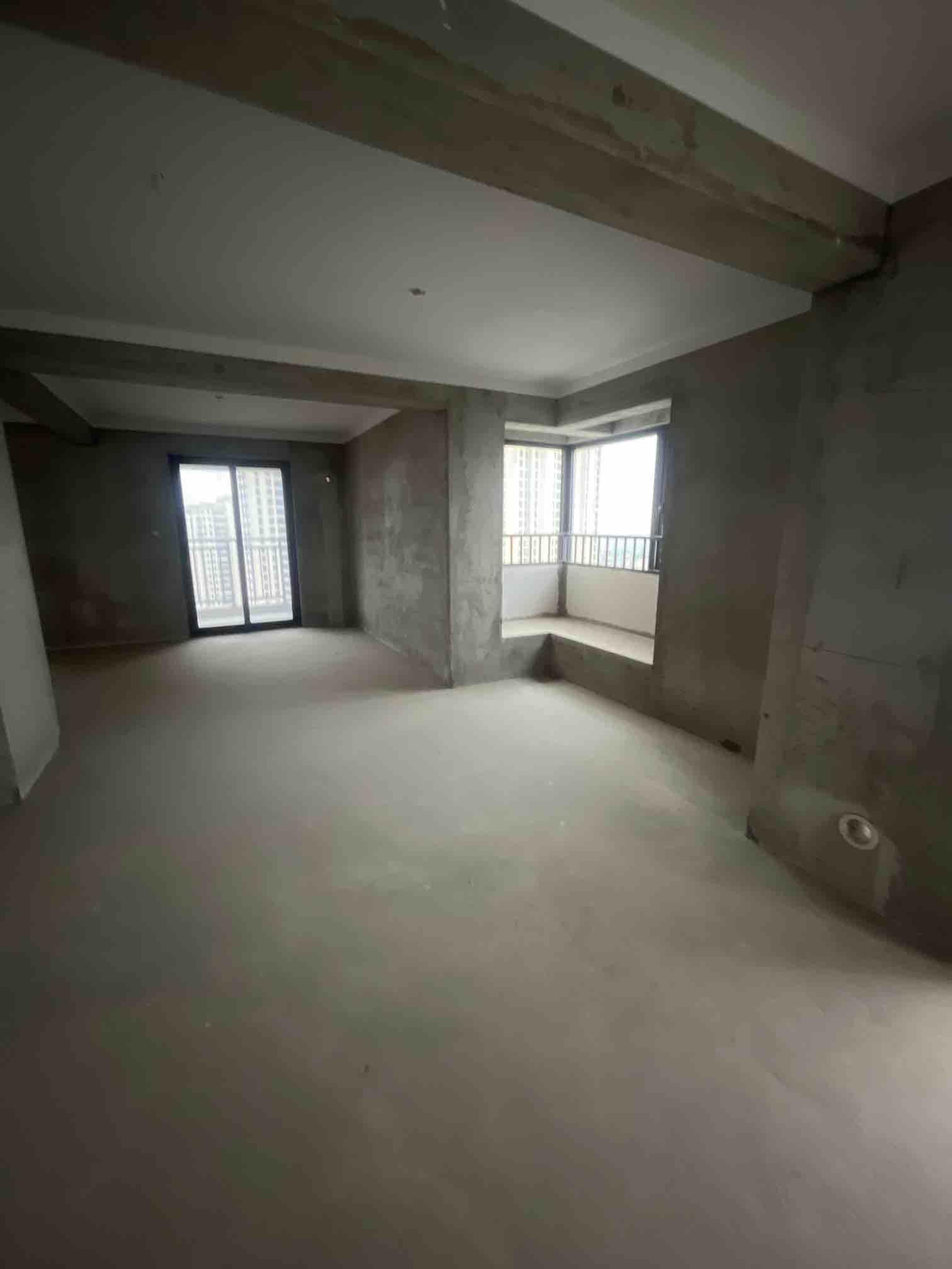 诚心出售，祥生观澜府，江滩公园旁，户型方正，视野超好