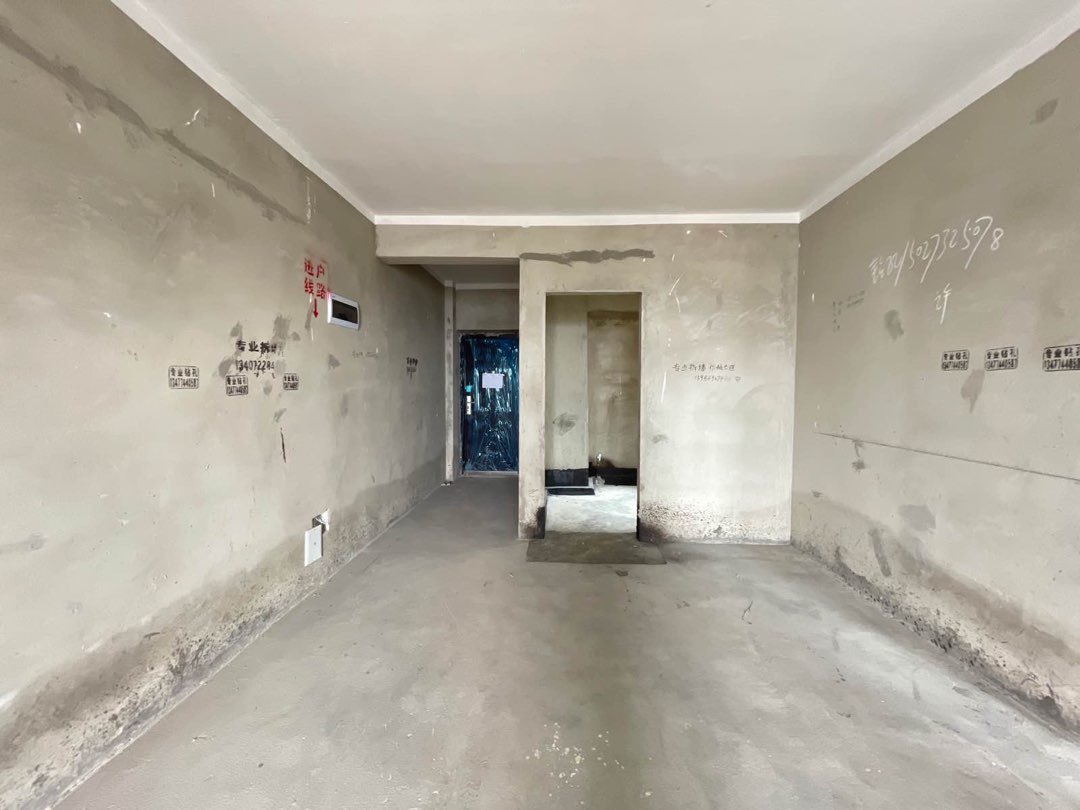 沔阳公园旁，亏本出售，捡漏，森林国际，好楼层，单价5000，证满二。二中、二小、