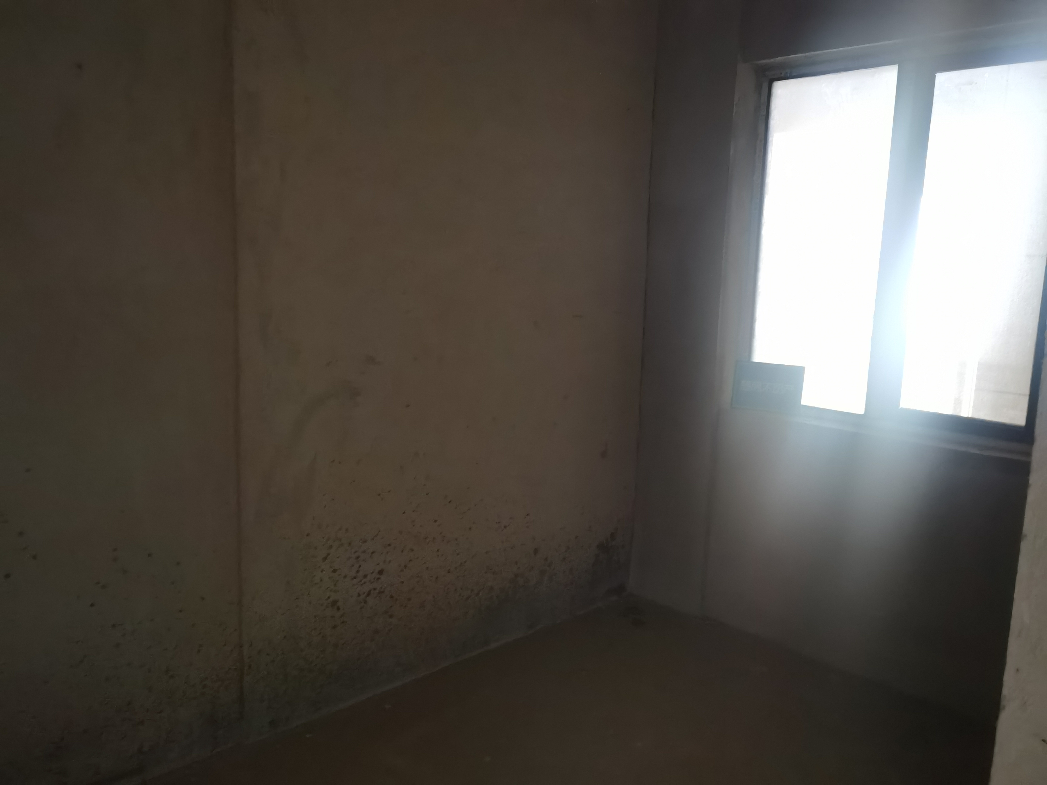 森林国际城翡冷翠毛坯小三房证在手看房方便