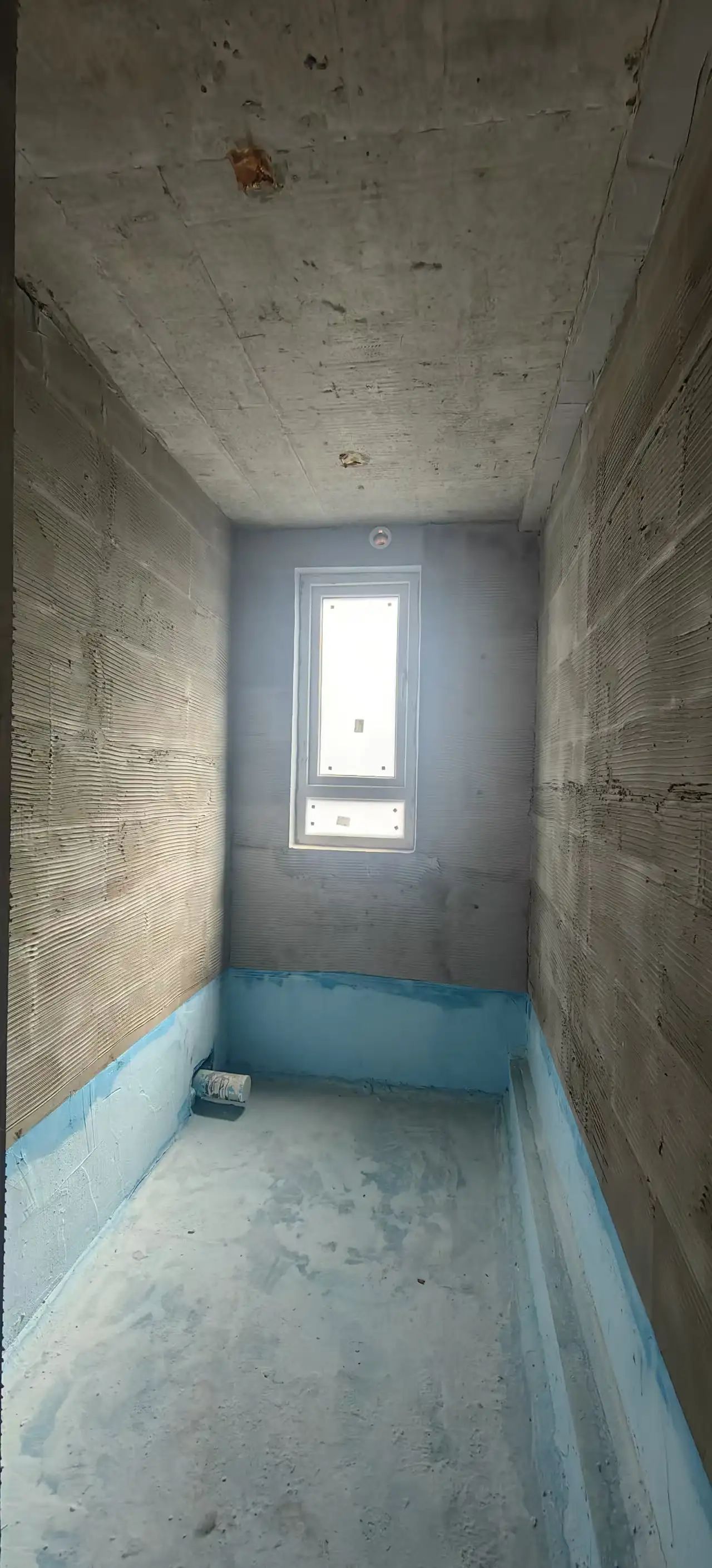 城南碧桂园，毛坯四房两卫，纯东边户，中间好楼层，单价4600，送地下车位