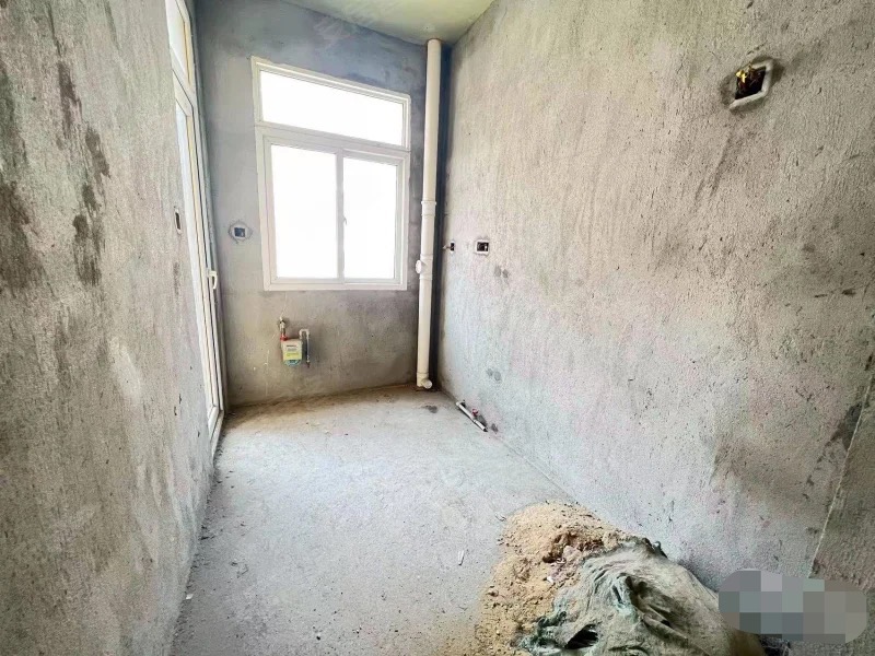 降价了，捡漏，城南，森林国际城，单价3200，洋房3楼，房东急出