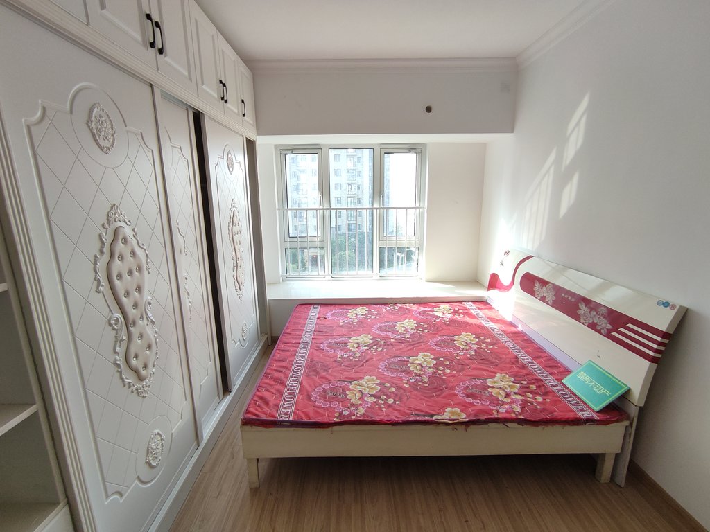 碧桂园精装小三房看房方便