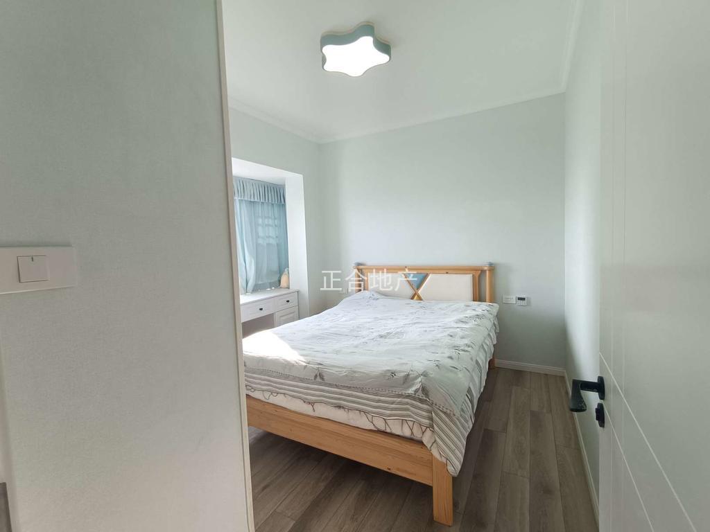 降价了，降价了，亏本出，城南，福星城，精装三房，,单价4900，全屋中央空调，满2