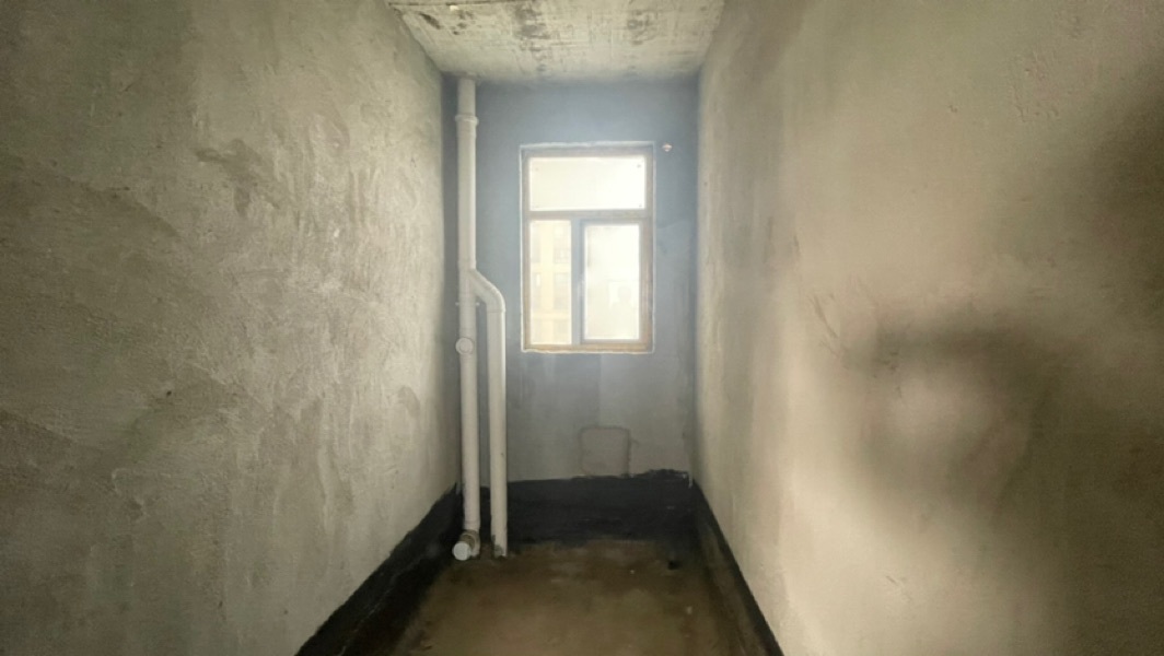 捡漏，亏本出售，沔阳清华园，单价4343，毛坯三房，小高层，证满二