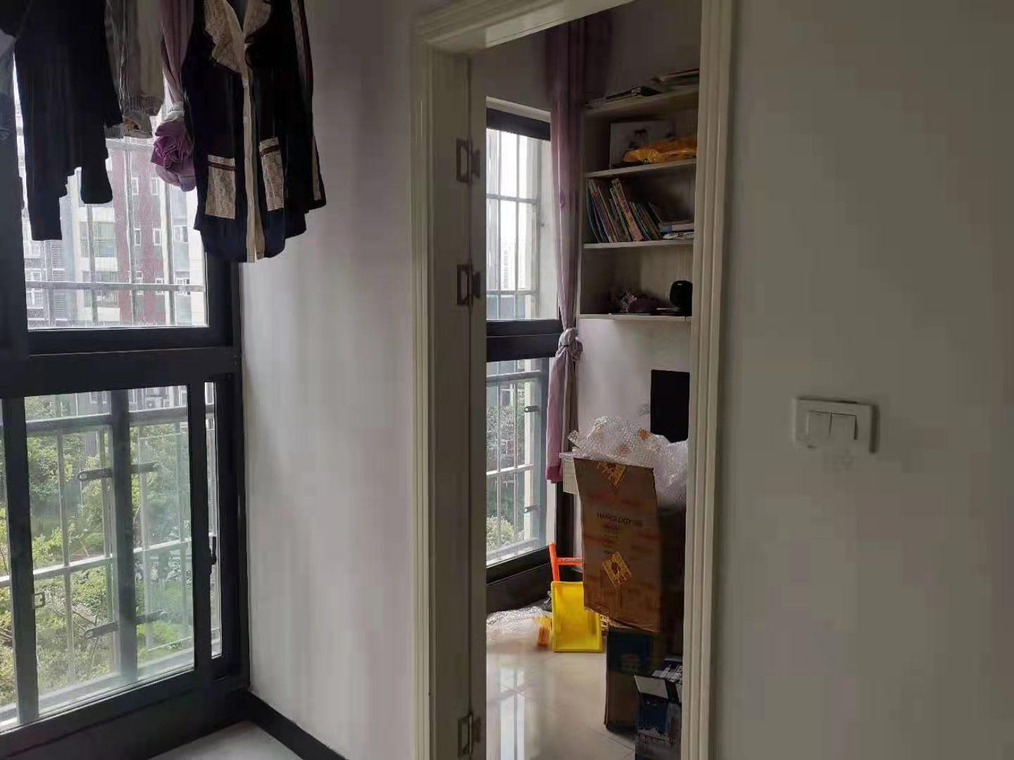 福星城精装三房南北通透诚意出售!