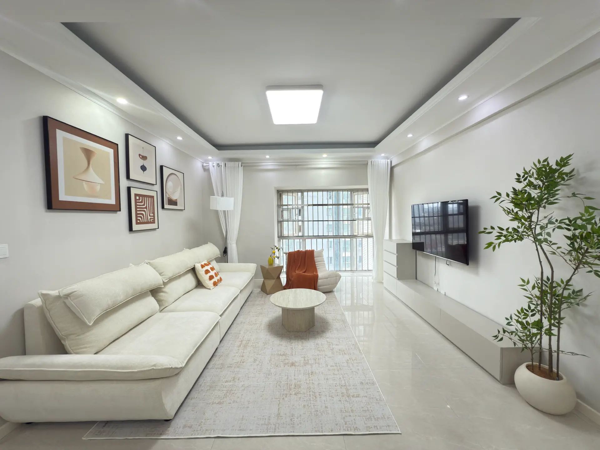 捡漏，武商旁， 电梯小高层，电梯精装四房，家具家电全送，单价4300 。