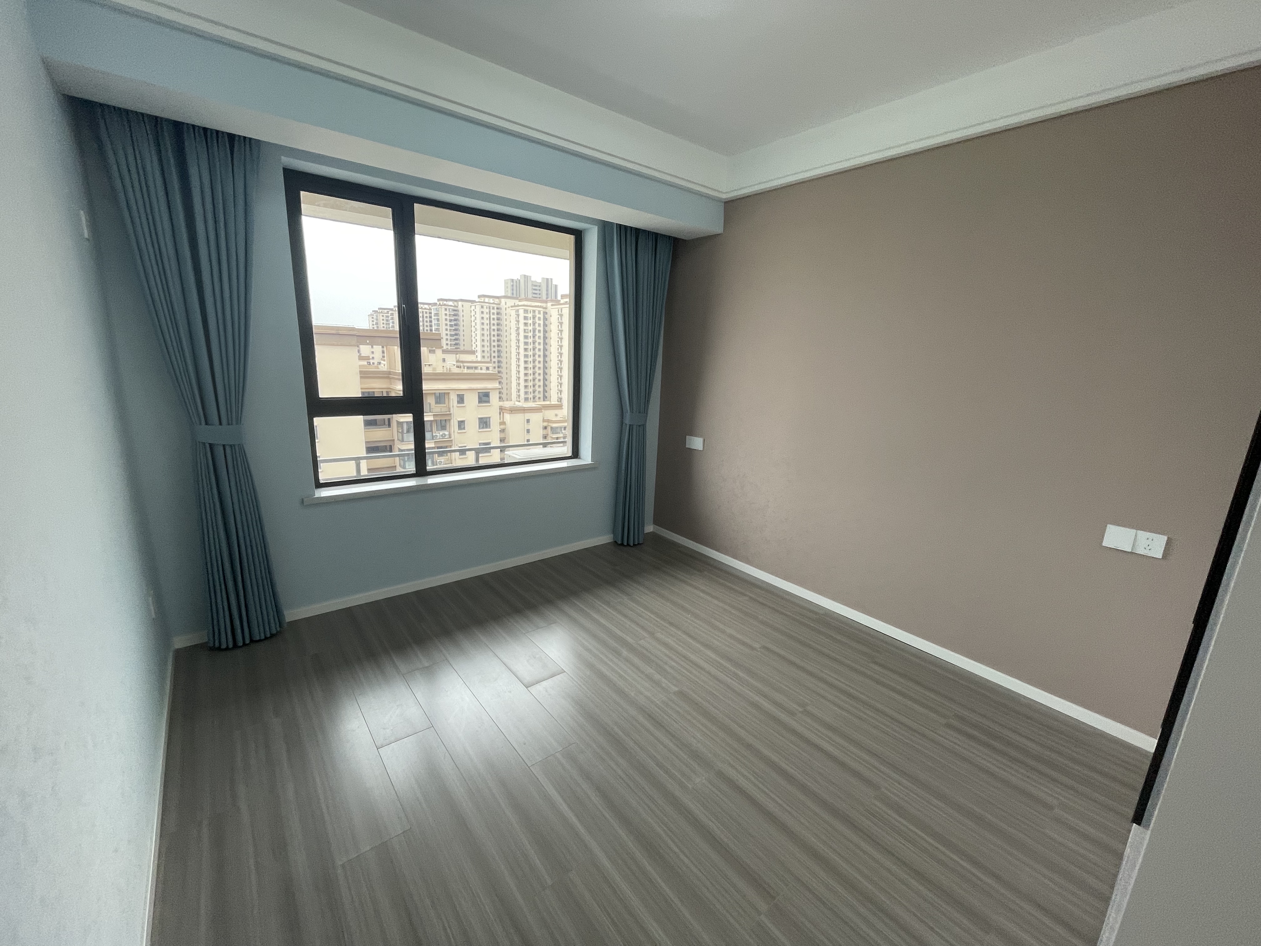 荣怀全新装修南城视野无遮挡三开间朝南