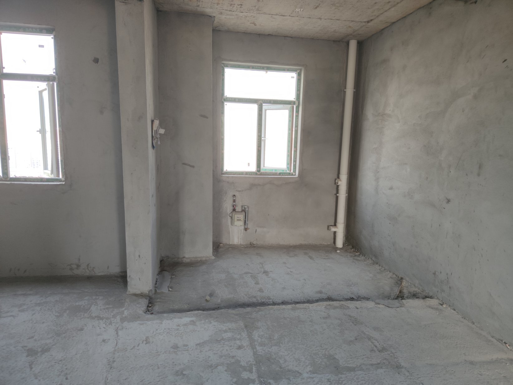 元泰未来城A区，毛坯三房，大证已下