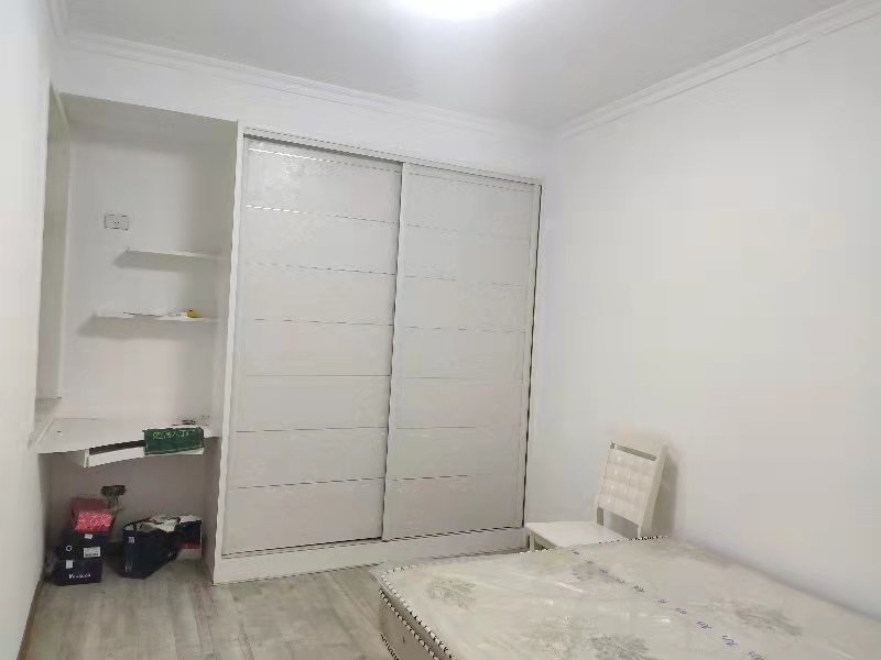 新城一号三期精装三房老证过户费用低看房方便